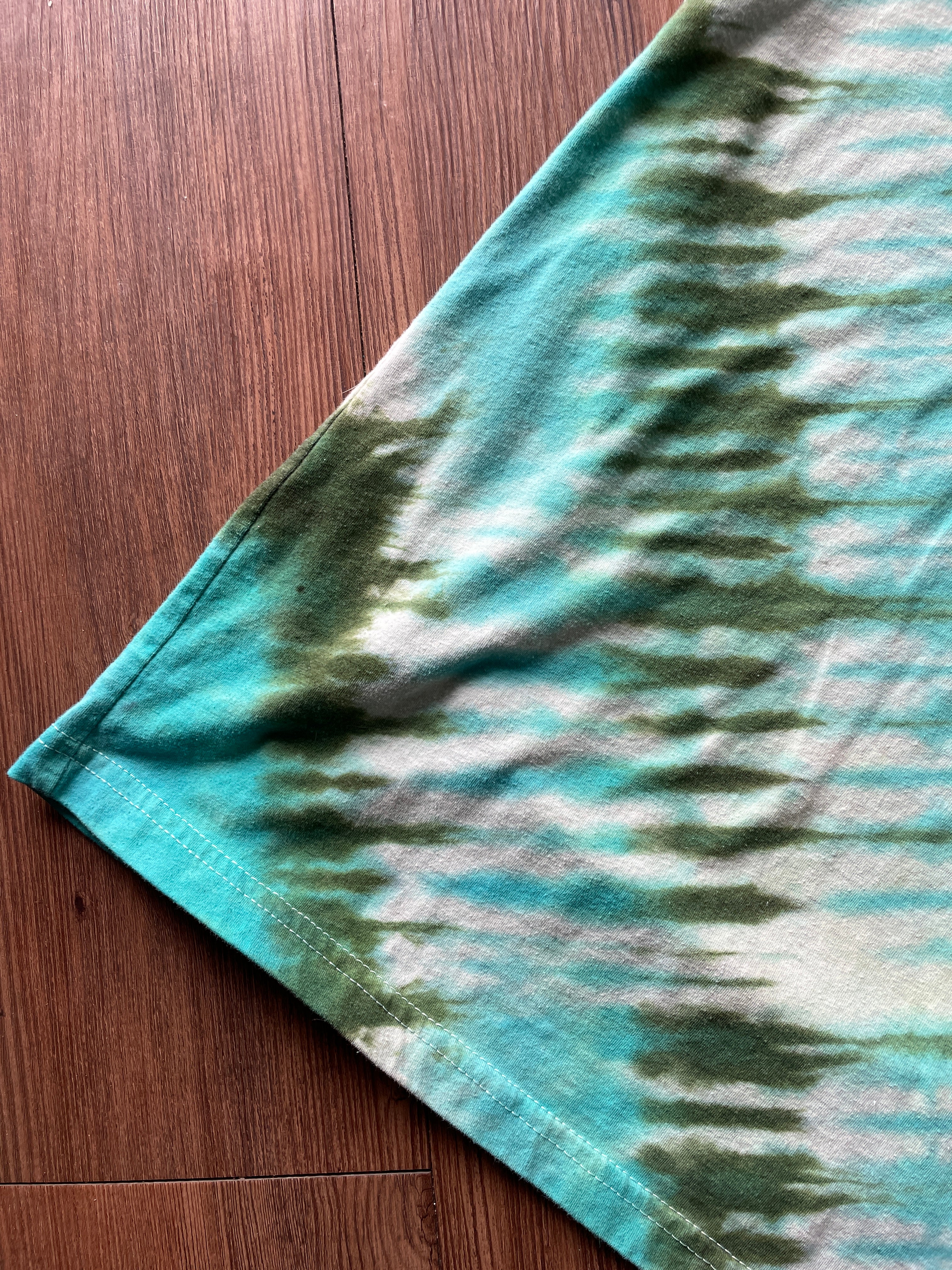 Small Men’s Be-Utah-Ful Handmade Tie Dye T-Shirt | Shades of Aqua Green Pleated Tie Dye Short Sleeve