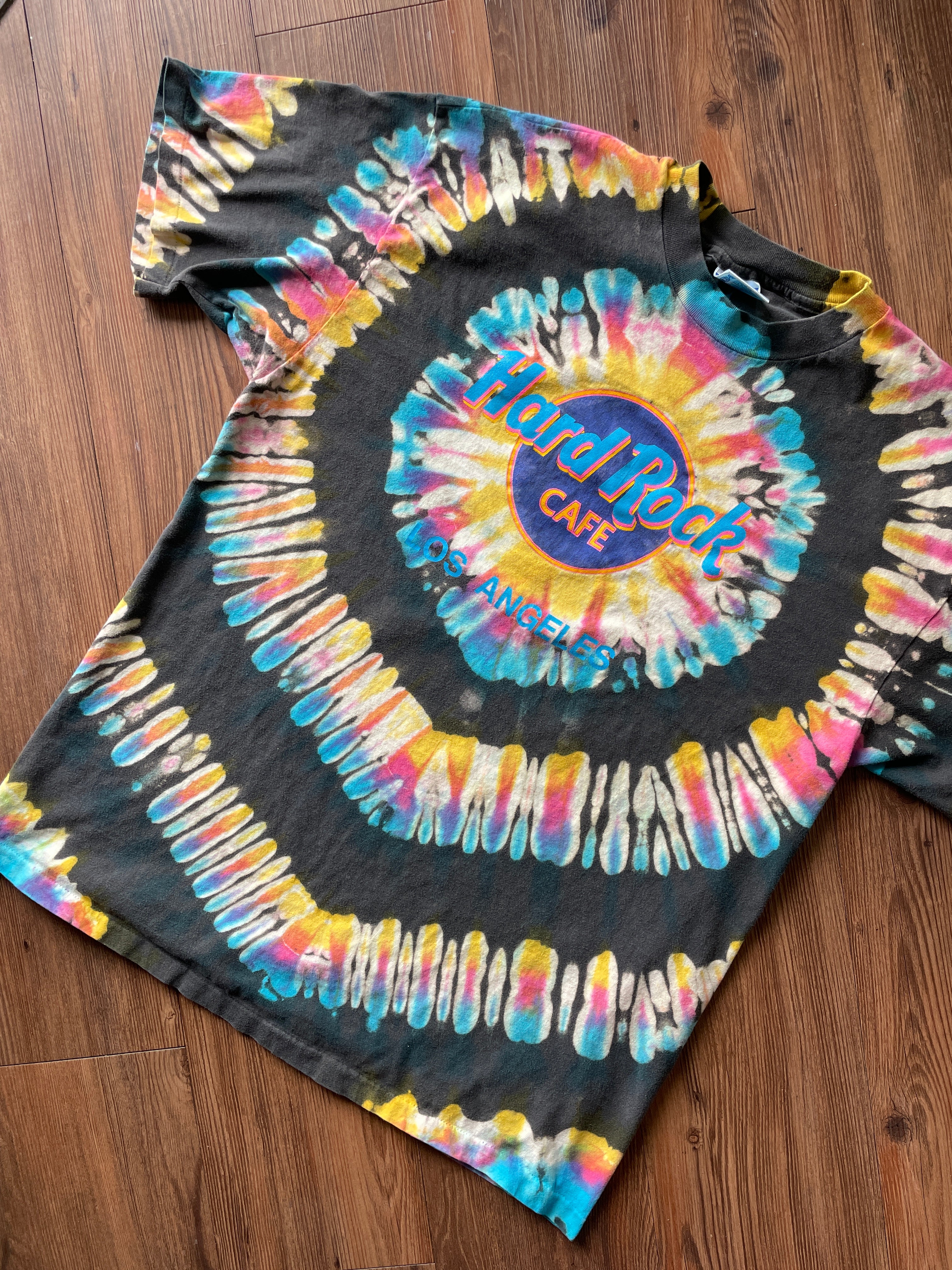 XL Men’s Hard Rock Cafe Los Angeles Handmade Reverse Tie Dye T-Shirt | Blue, Pink, and Yellow Pleated Tie Dye Short Sleeve