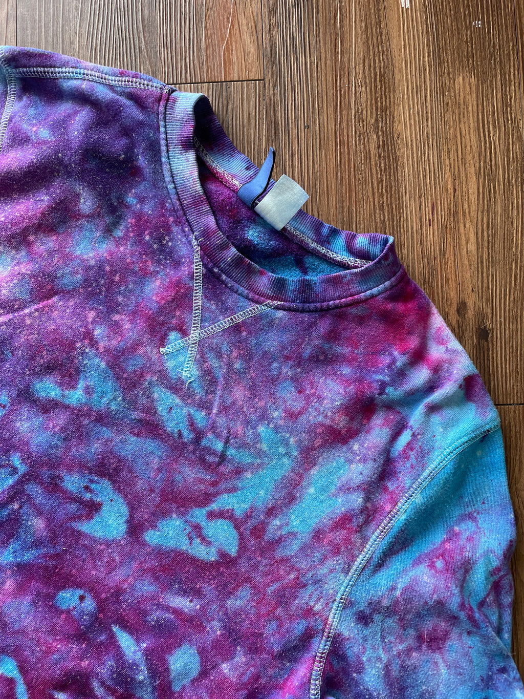 SMALL Women’s H&M Galaxy Tie Dye Crewneck Sweatshirt | Pastel Purple and Blue Ice Dye Long Sleeve
