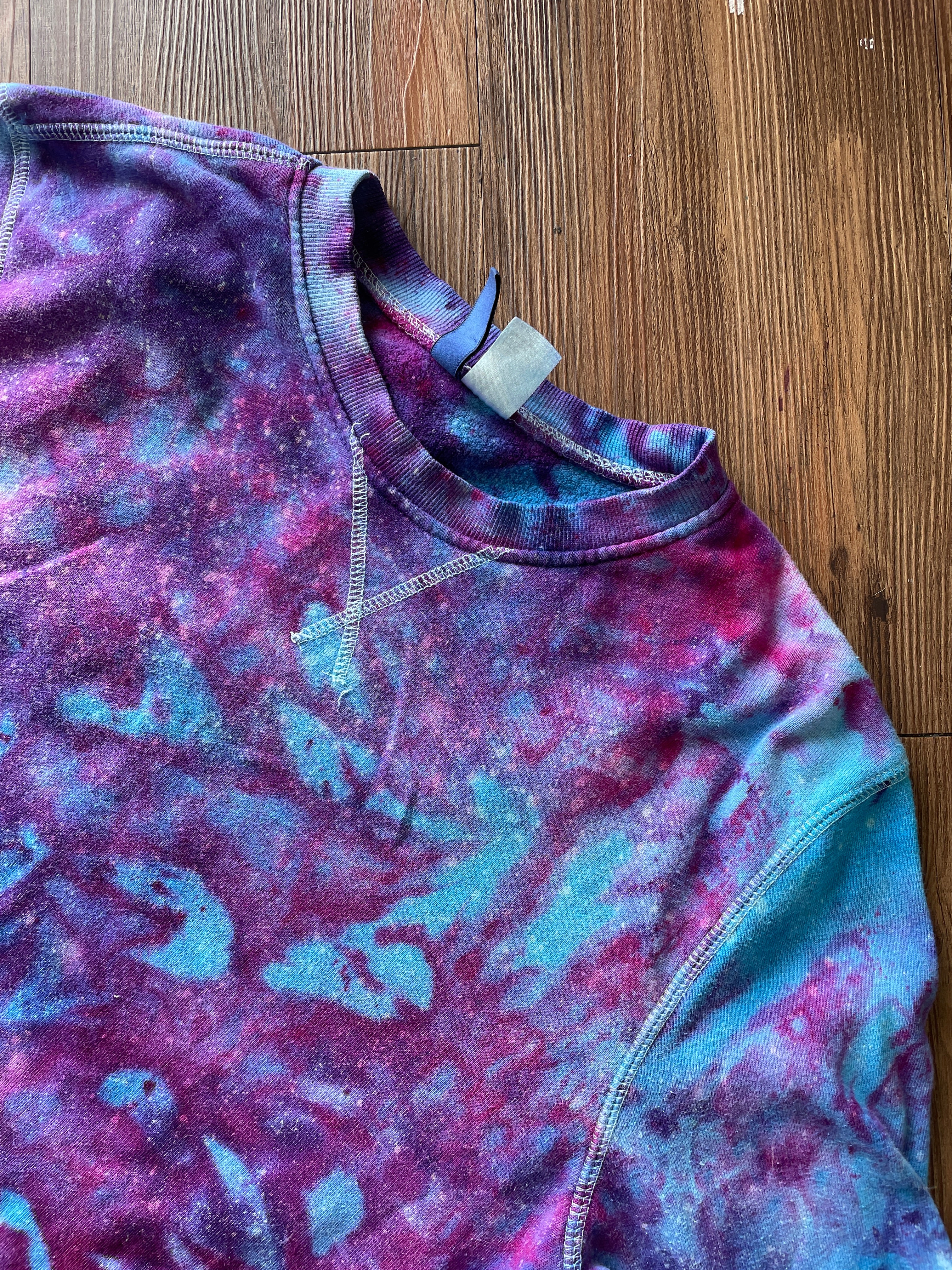 SMALL Women’s H&M Galaxy Tie Dye Crewneck Sweatshirt | Pastel Purple and Blue Ice Dye Long Sleeve