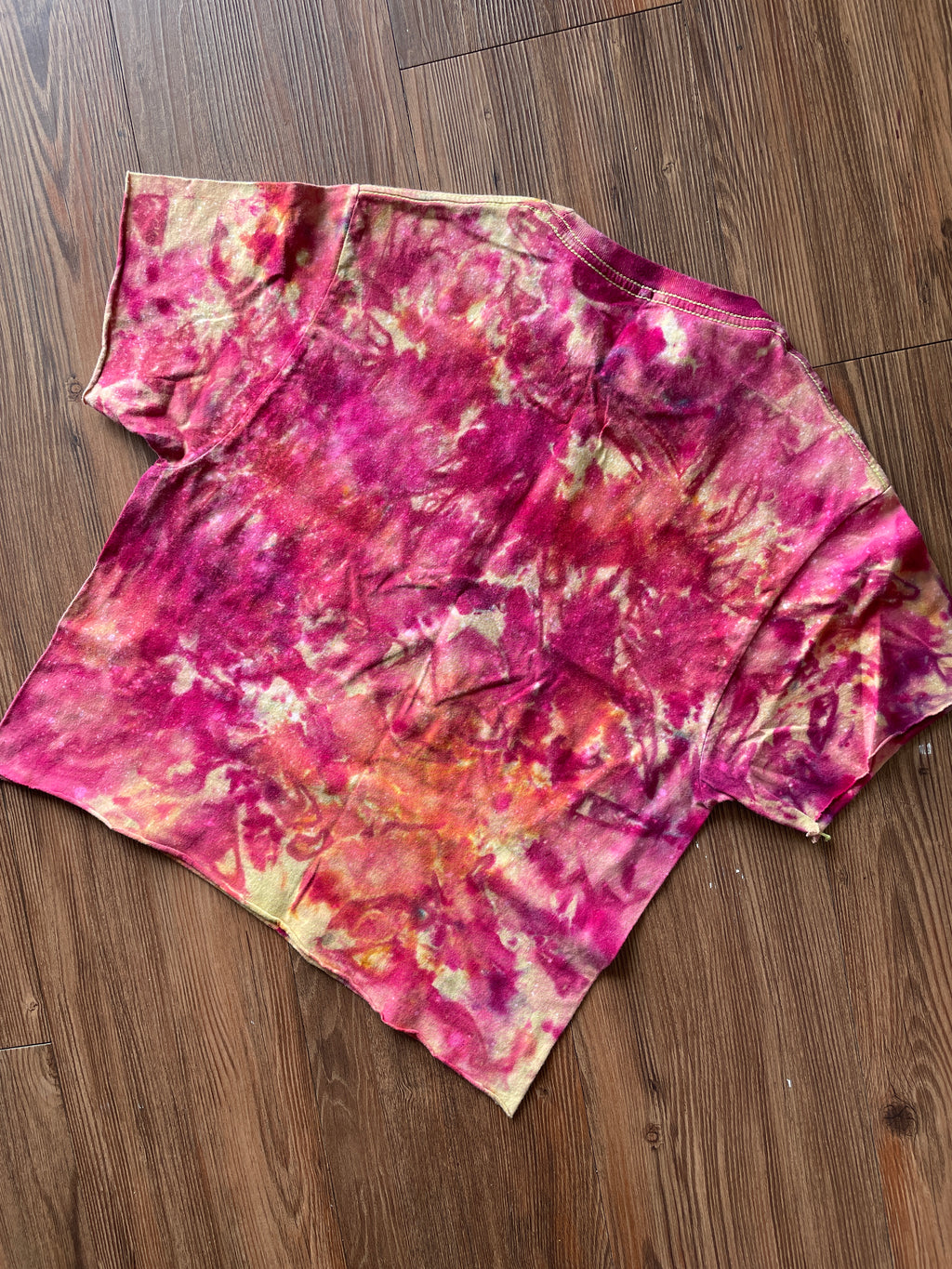 SMALL Women’s Goofy What’s Up Dog Tie Dye Crop Top | Yellow and Pink Disneyland Handmade Reverse Tie Dye Short Sleeve