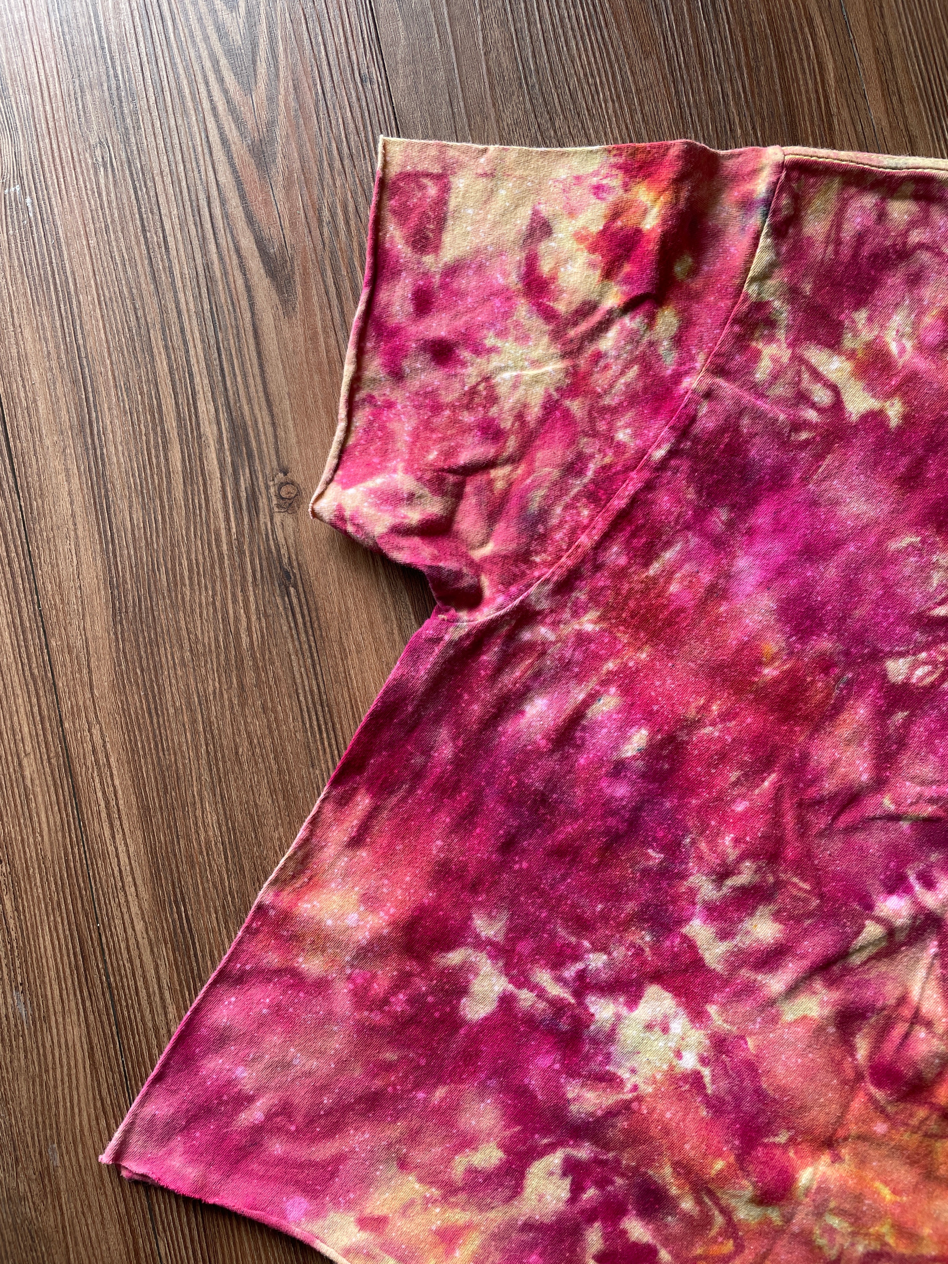 SMALL Women’s Goofy What’s Up Dog Tie Dye Crop Top | Yellow and Pink Disneyland Handmade Reverse Tie Dye Short Sleeve