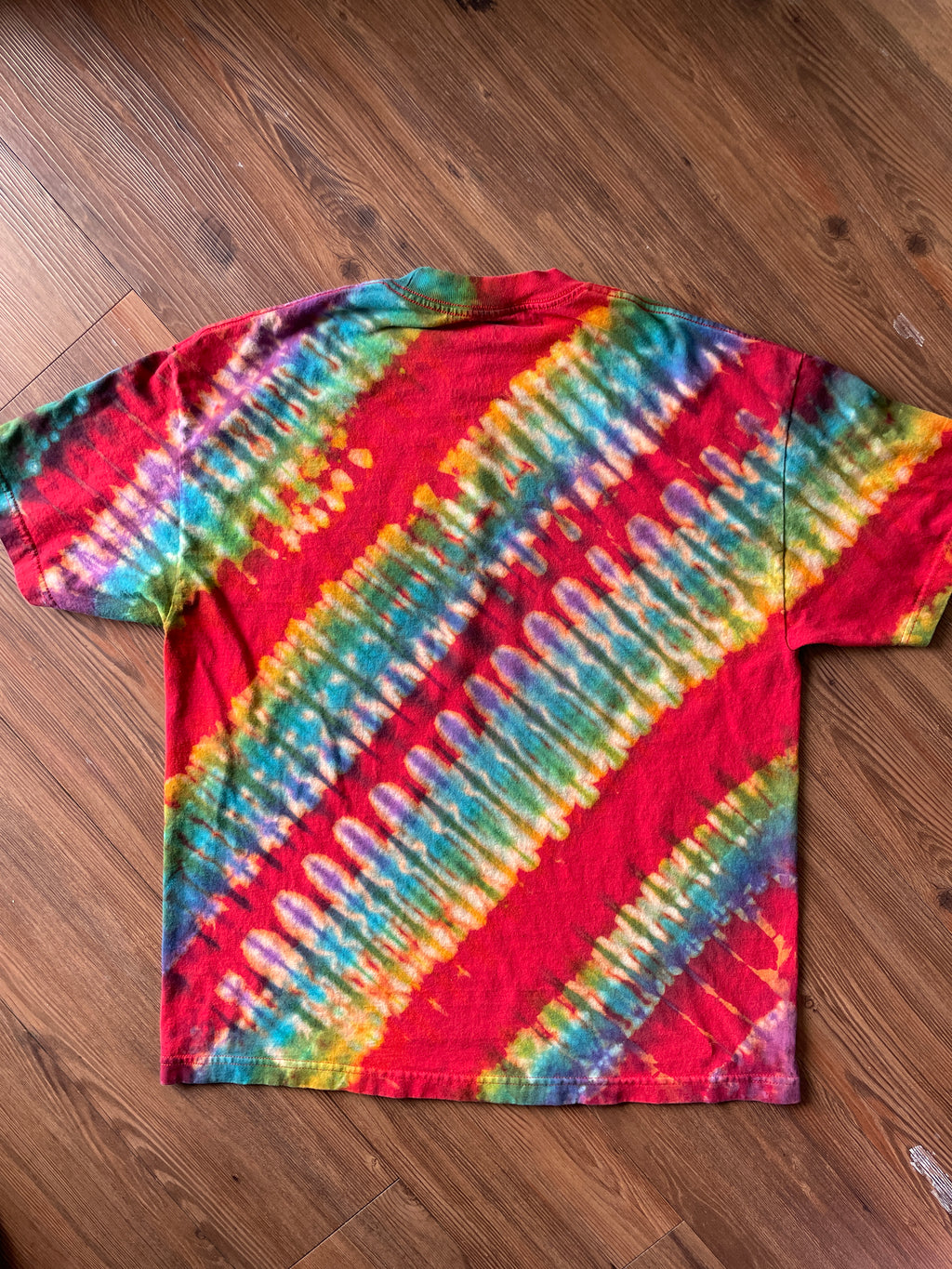 XL Men’s Nike MACHINE Handmade Tie Dye T-Shirt | Red and Rainbow Pleated Tie Dye Short Sleeve
