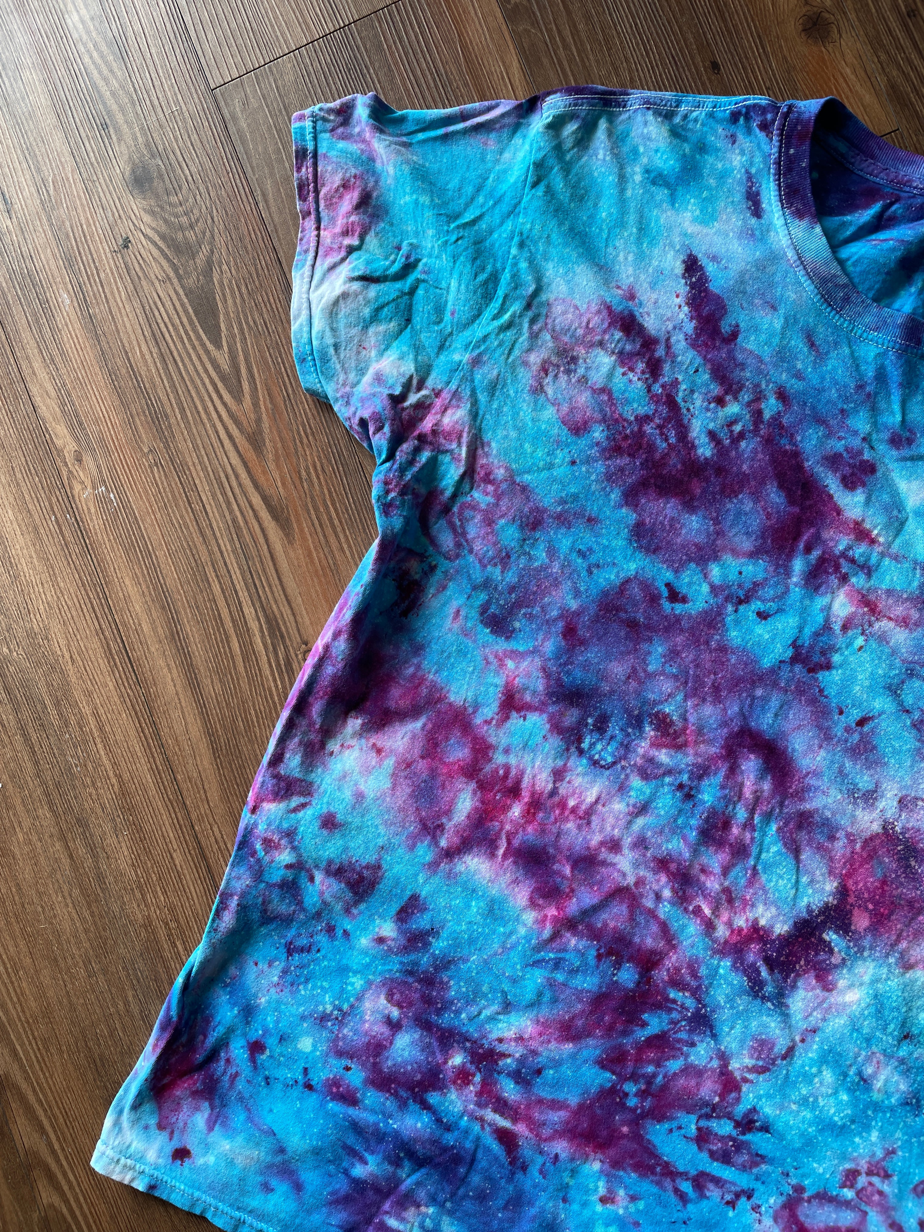 Large Men’s Galaxy Dye Tie Dye T-Shirt | Blue and Purple Space Ice Dye Tie Dye Short Sleeve