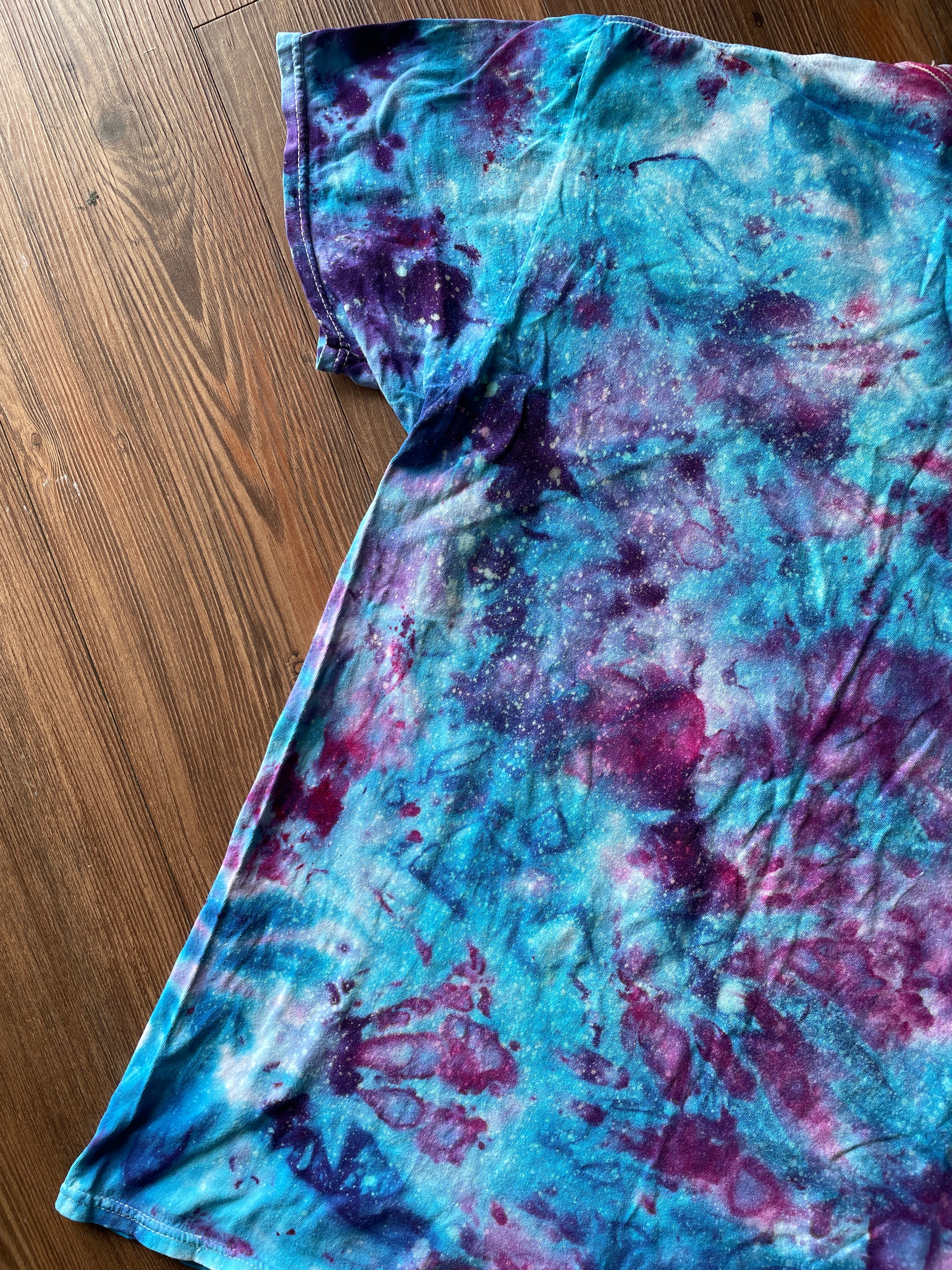 Large Men’s Galaxy Dye Tie Dye T-Shirt | Blue and Purple Space Ice Dye Tie Dye Short Sleeve