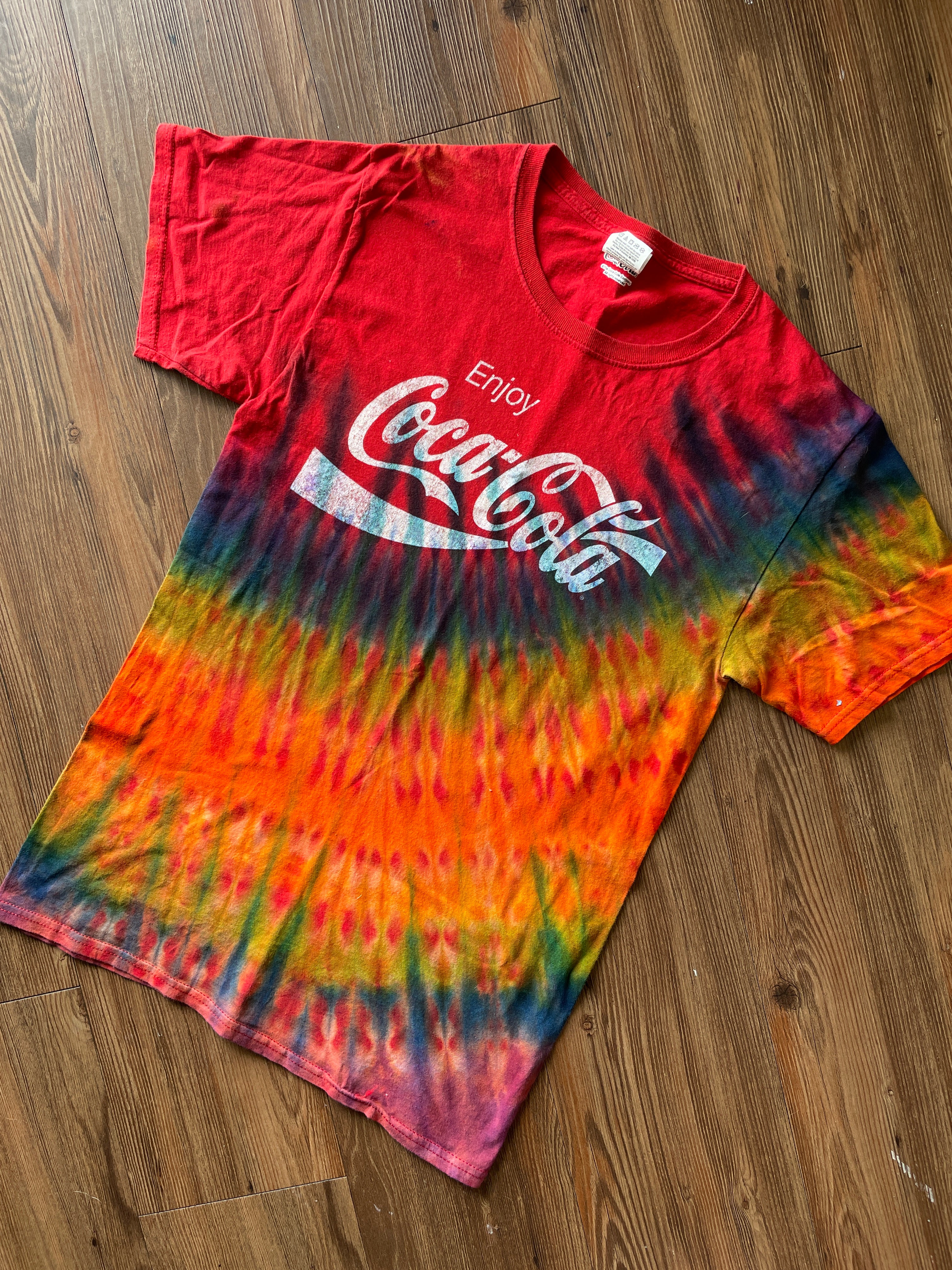 SMALL Men’s Coca-Cola Rainbow Tie Dye T-Shirt | Red and Rainbow Reverse Tie Dye Short Sleeve