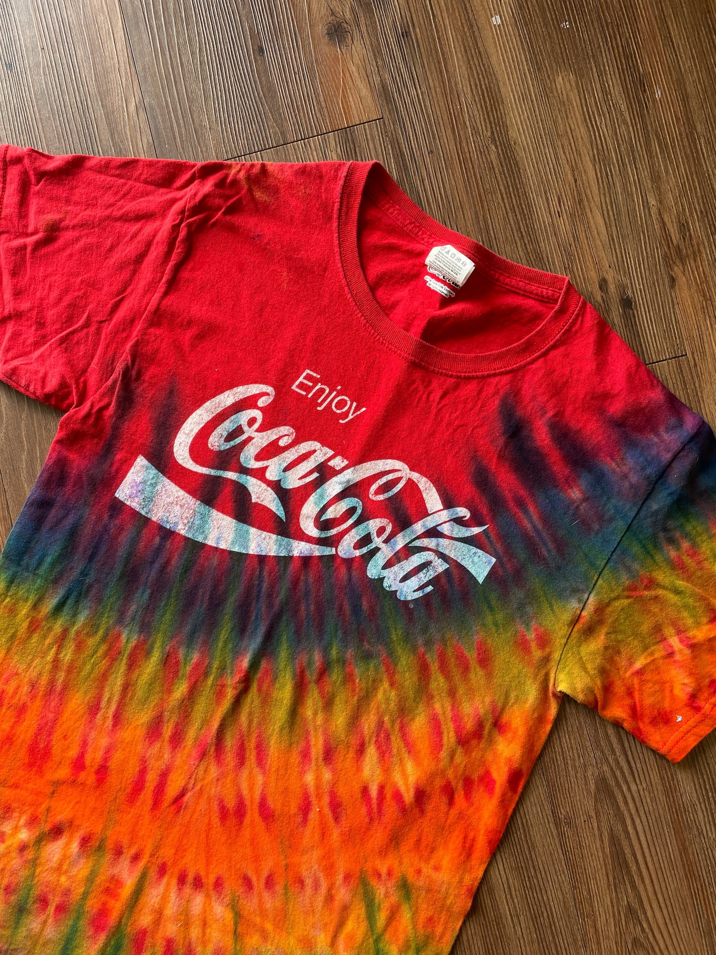 SMALL Men’s Coca-Cola Rainbow Tie Dye T-Shirt | Red and Rainbow Reverse Tie Dye Short Sleeve