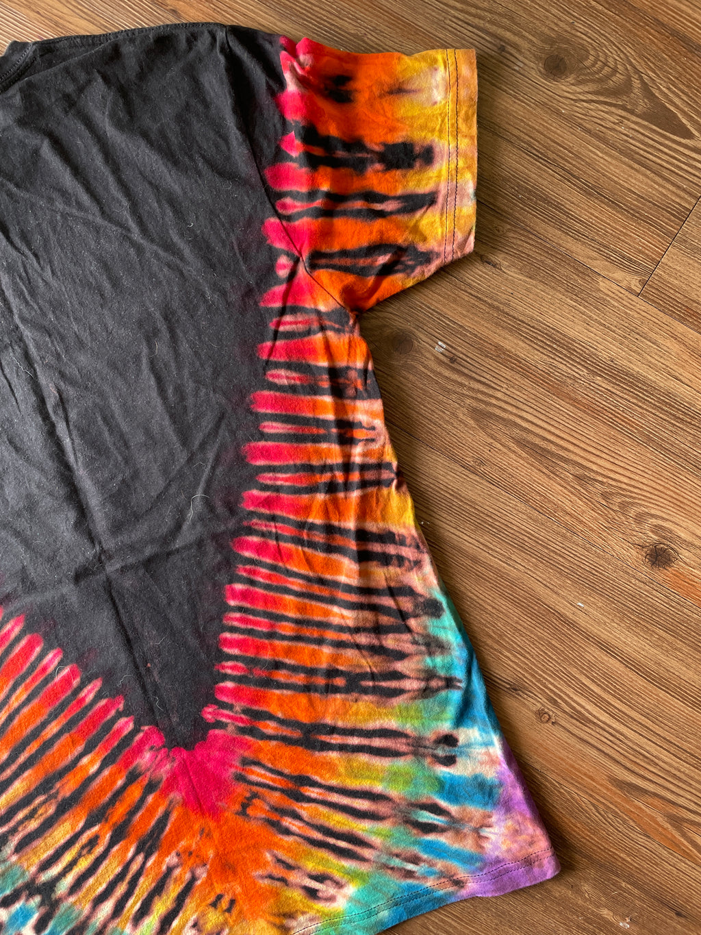 LARGE Men’s Marion Street Tattoo Tie Dye T-Shirt | Pharoah’s Horses Black Rainbow Reverse Tie Dye Short Sleeve
