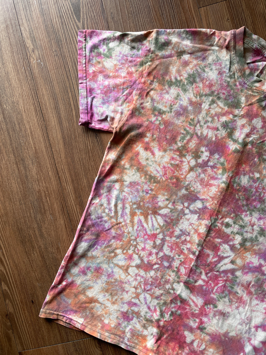 MEDIUM Men’s Black Rain Ordinance Tie Dye T-Shirt | Orange and Pink Reverse Tie Dye Short Sleeve