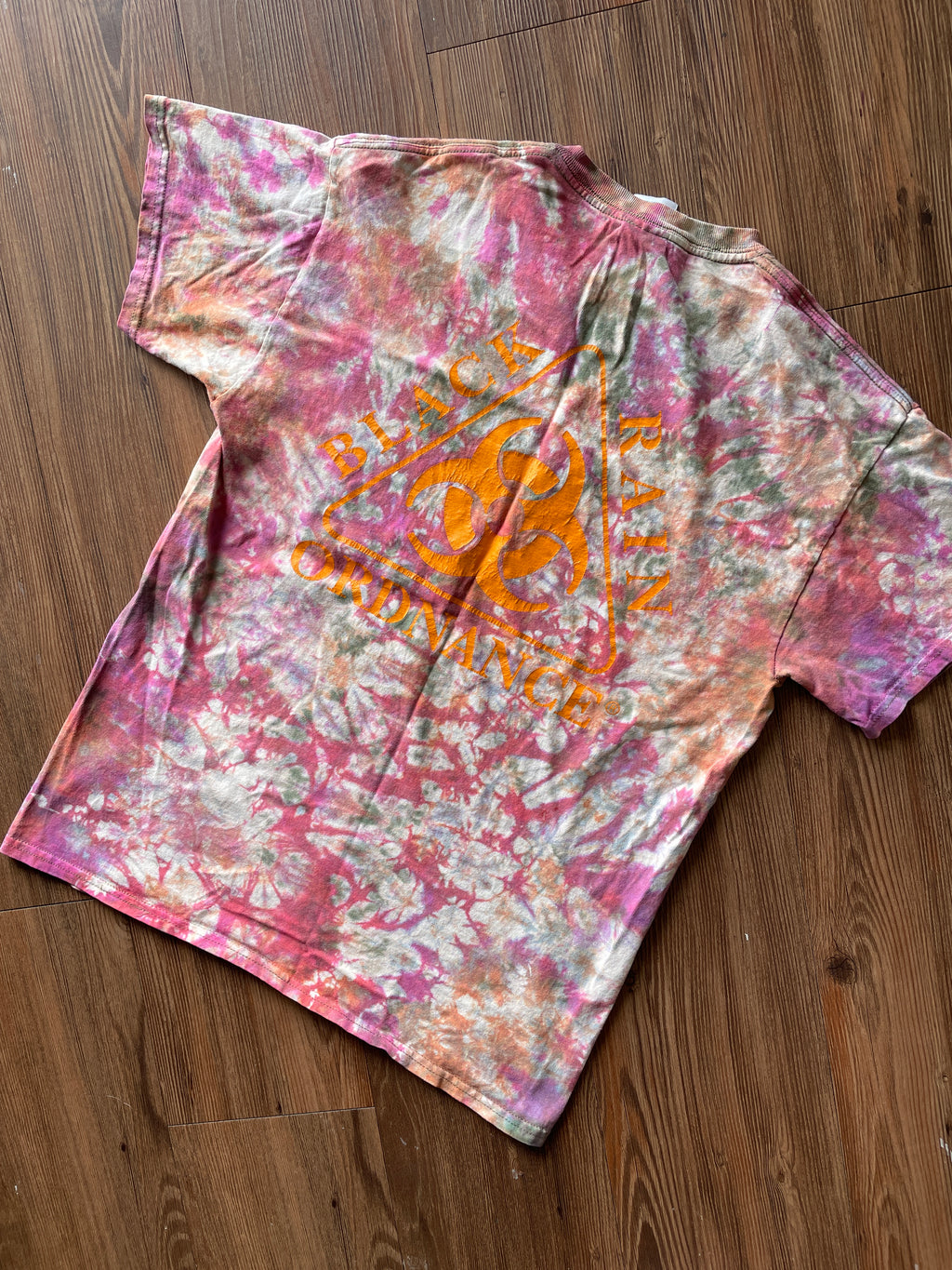 MEDIUM Men’s Black Rain Ordinance Tie Dye T-Shirt | Orange and Pink Reverse Tie Dye Short Sleeve