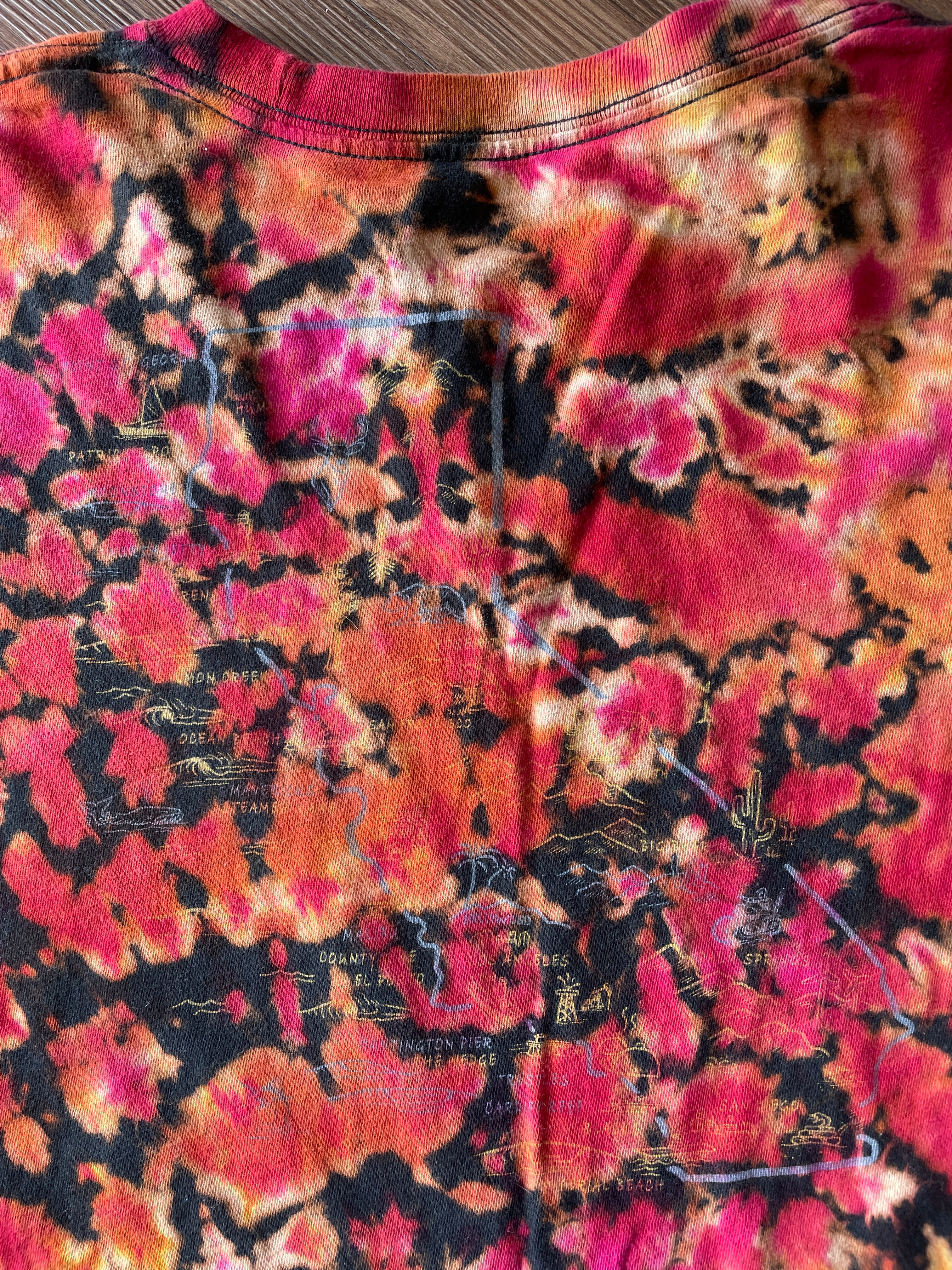 XL Men’s Quiksilver California Tie Dye T-Shirt | Bleach Tie Dye Short Sleeve