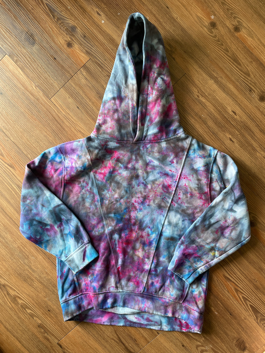 MEDIUM Women’s ZARA Galaxy Dye Tie Dye Sweatshirt | Blue and Purple Space Ice Dye Tie Dye Hoodie