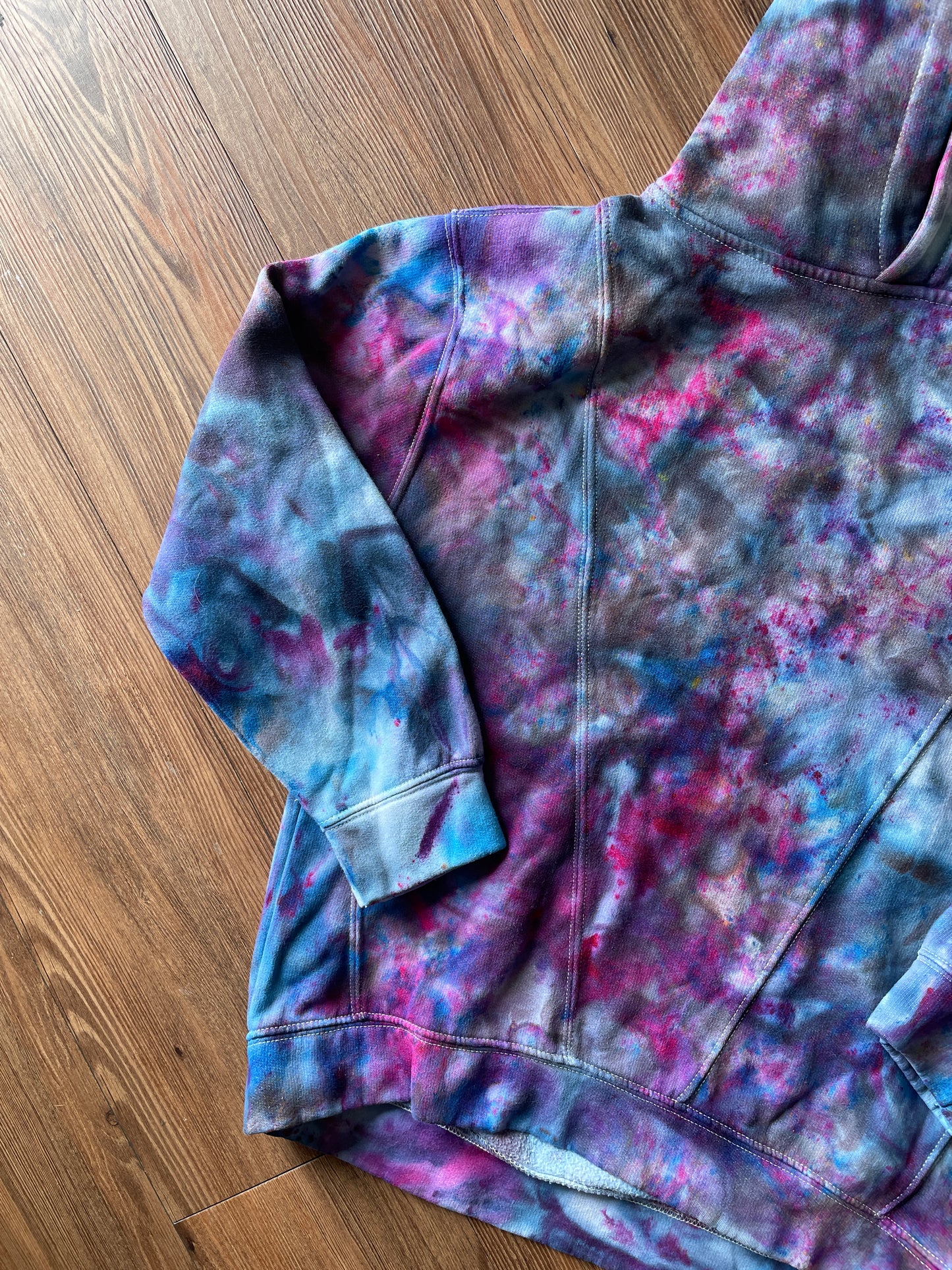 MEDIUM Women’s ZARA Galaxy Dye Tie Dye Sweatshirt | Blue and Purple Space Ice Dye Tie Dye Hoodie