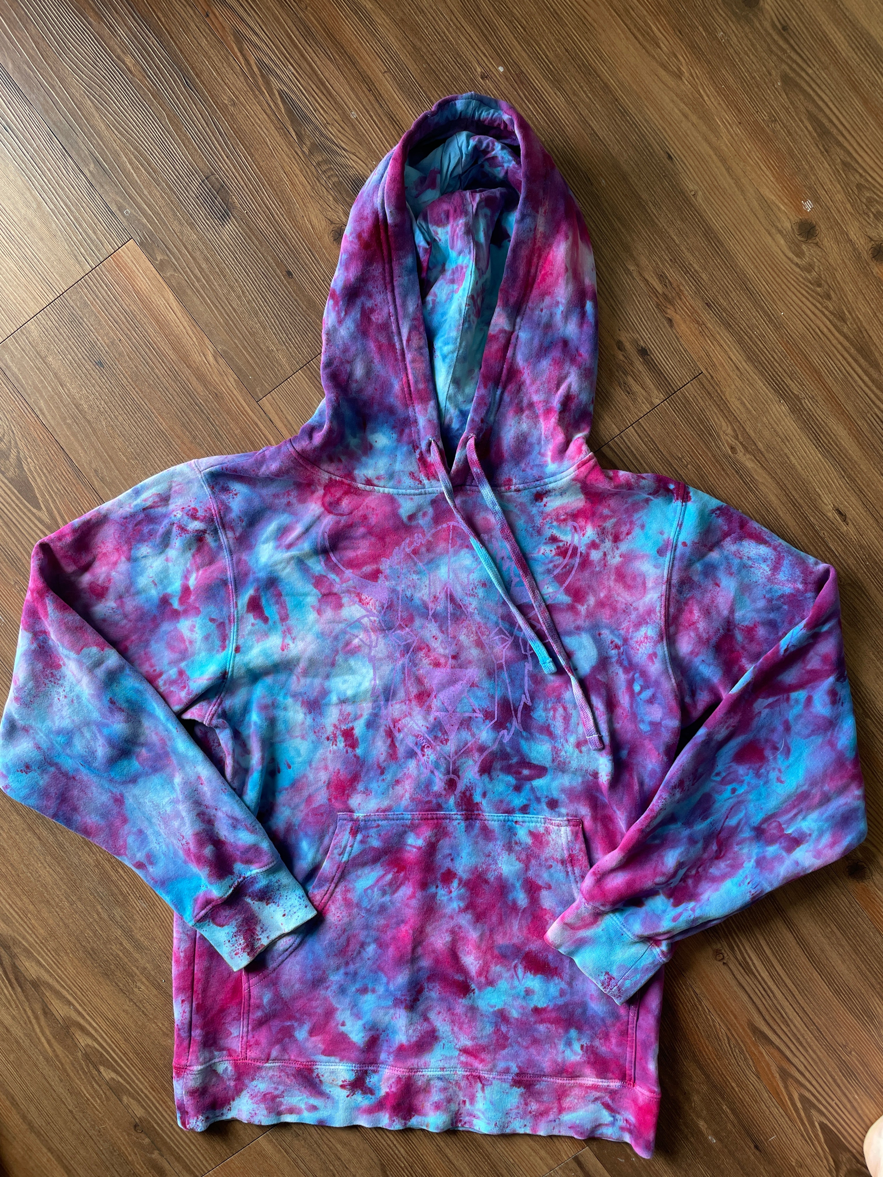 SMALL Men’s Surf Wyoming Galaxy Dye Tie Dye Sweatshirt | Geo Bison Blue and Purple Space Ice Dye Tie Dye Hoodie