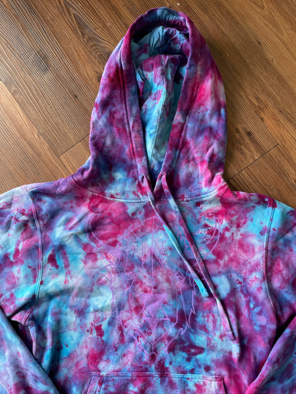 SMALL Men’s Surf Wyoming Galaxy Dye Tie Dye Sweatshirt | Geo Bison Blue and Purple Space Ice Dye Tie Dye Hoodie