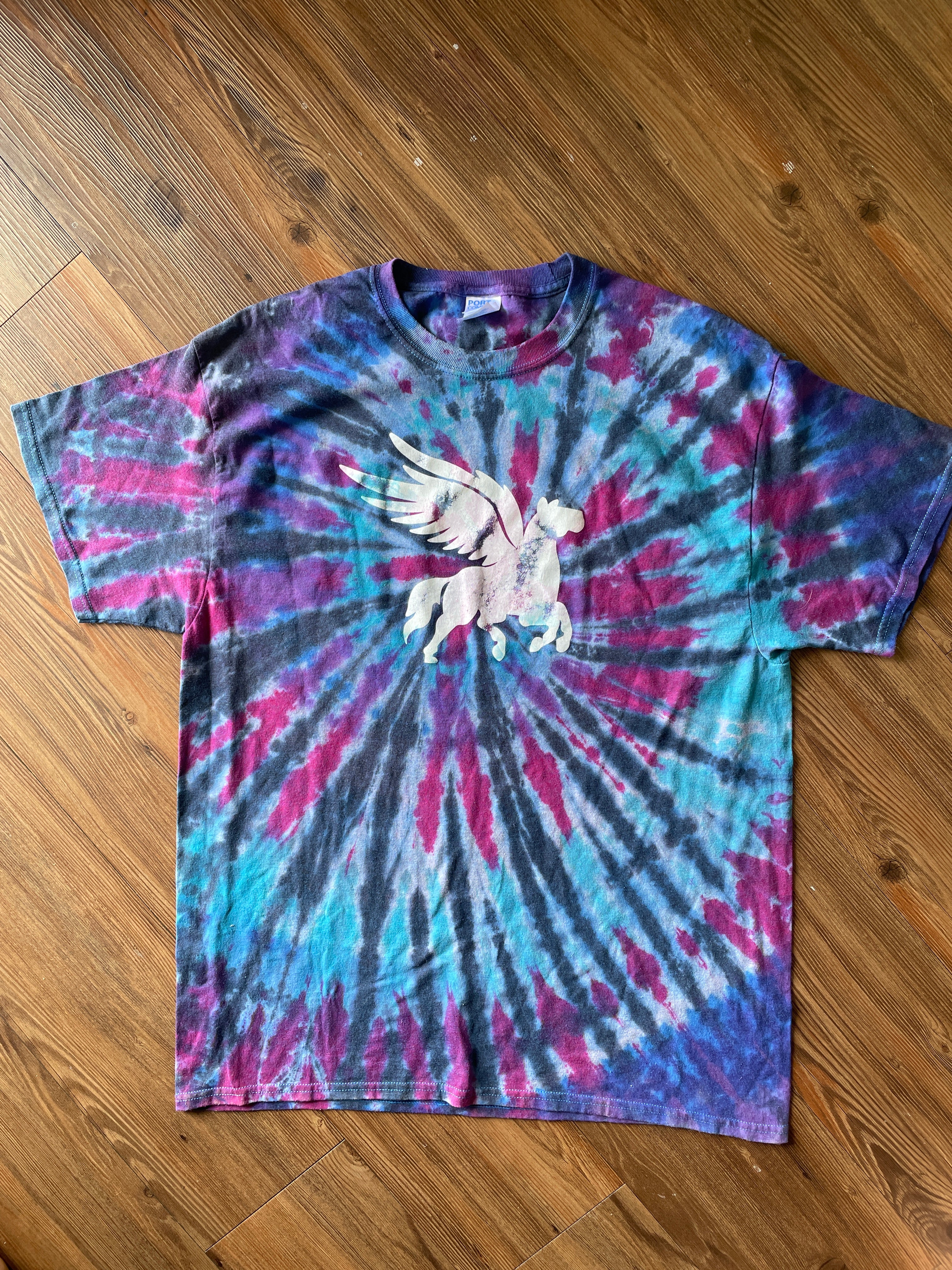 XL Men’s Pegasus Tie Dye T-Shirt | Purple and Blue Reverse Tie Dye Short Sleeve