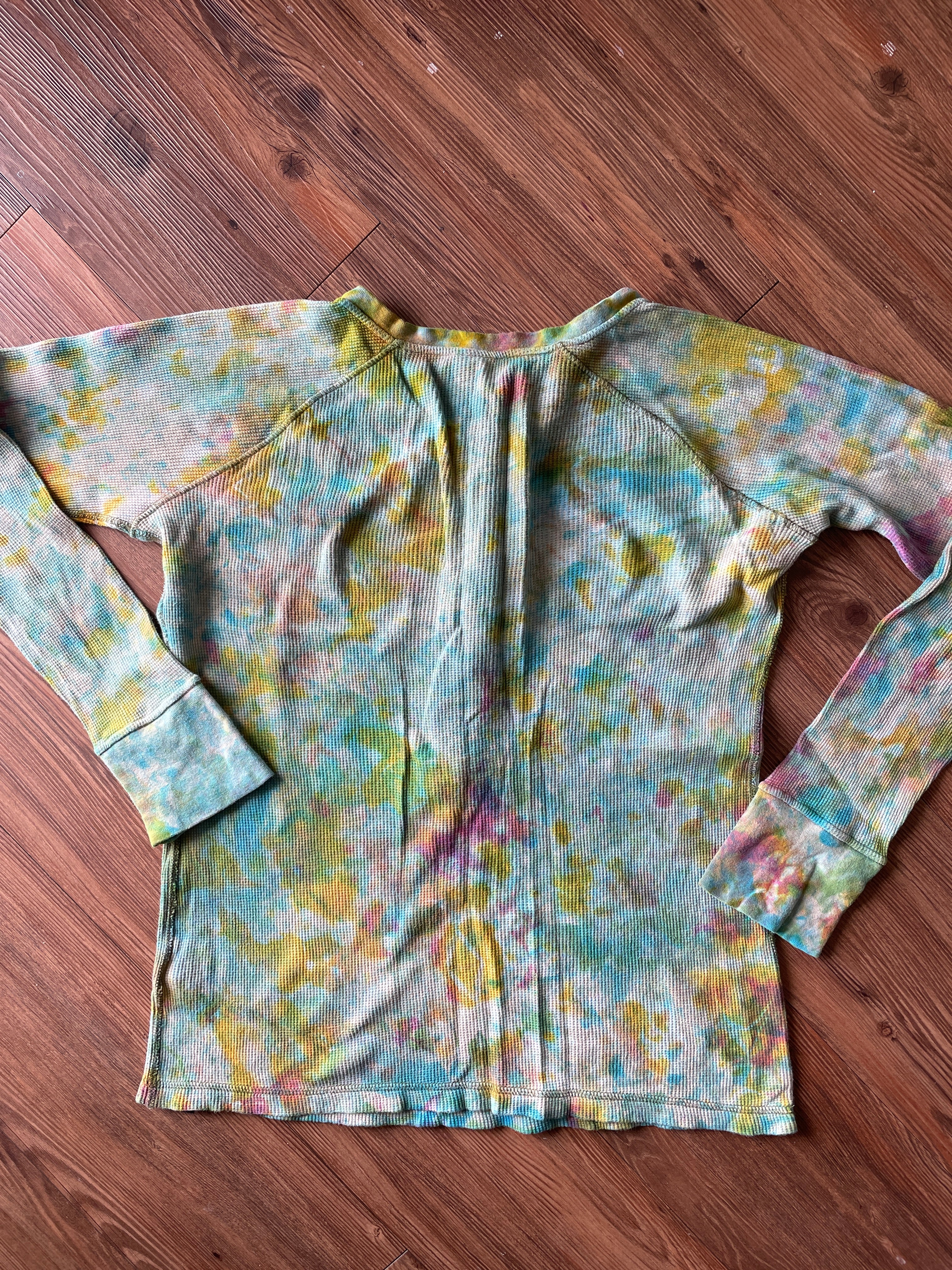 Medium Women's Patagonia Waffle Shirt | Green and Blue Tie Dye Long Sleeve