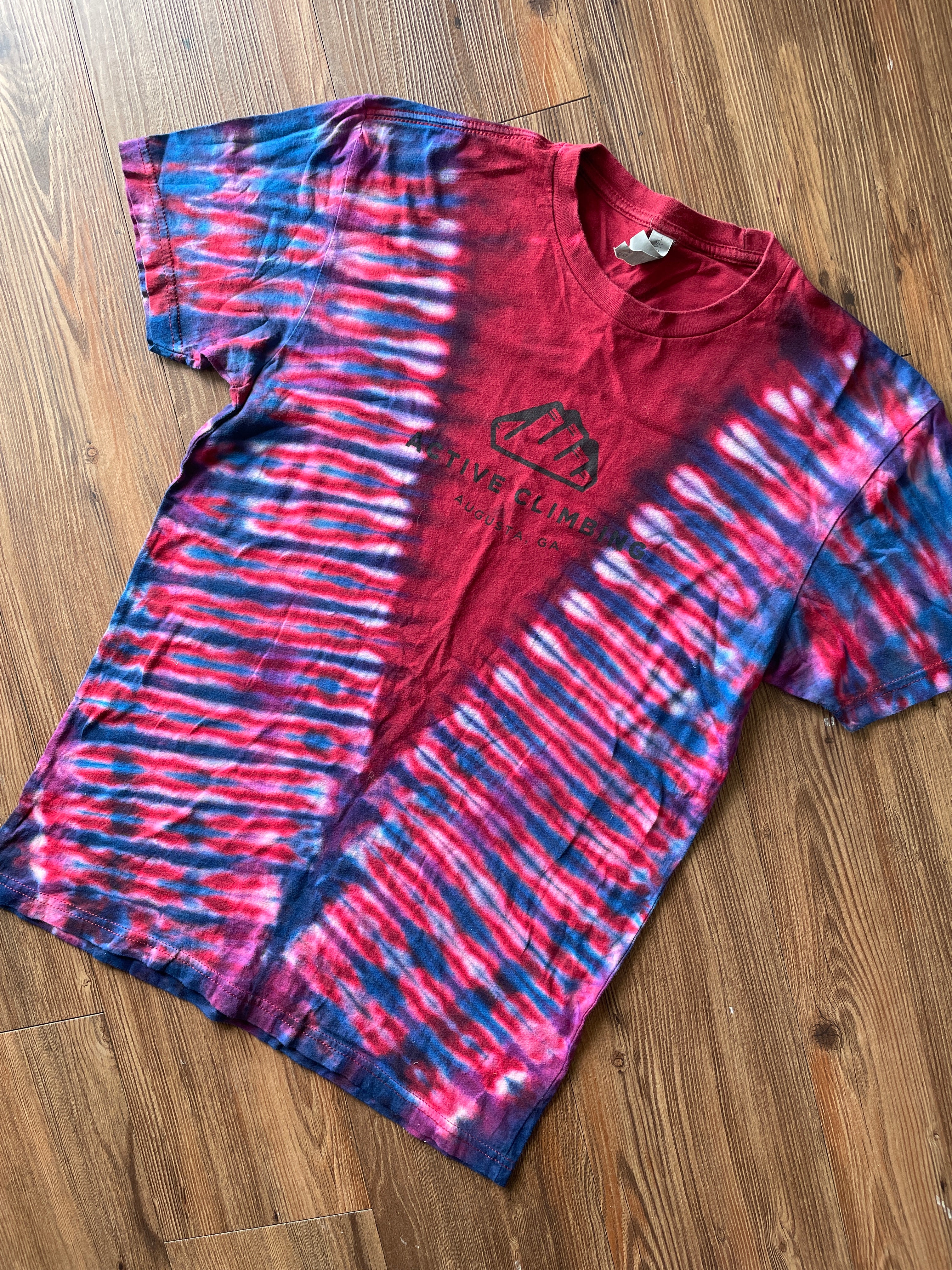 MEDIUM Men’s Active Climbing Gym Tie Dye T-Shirt | Athens Georgia Climbing Red and Black Reverse Tie Dye Short Sleeve