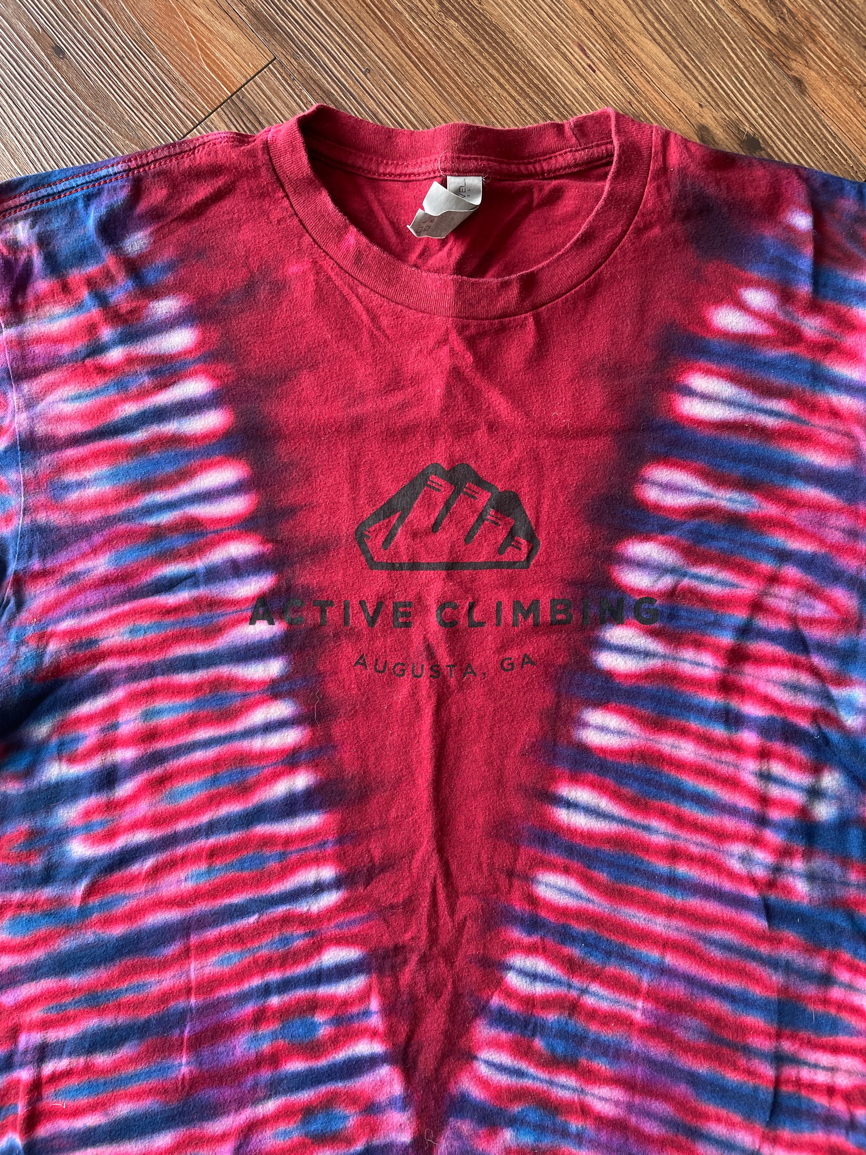 MEDIUM Men’s Active Climbing Gym Tie Dye T-Shirt | Athens Georgia Climbing Red and Black Reverse Tie Dye Short Sleeve