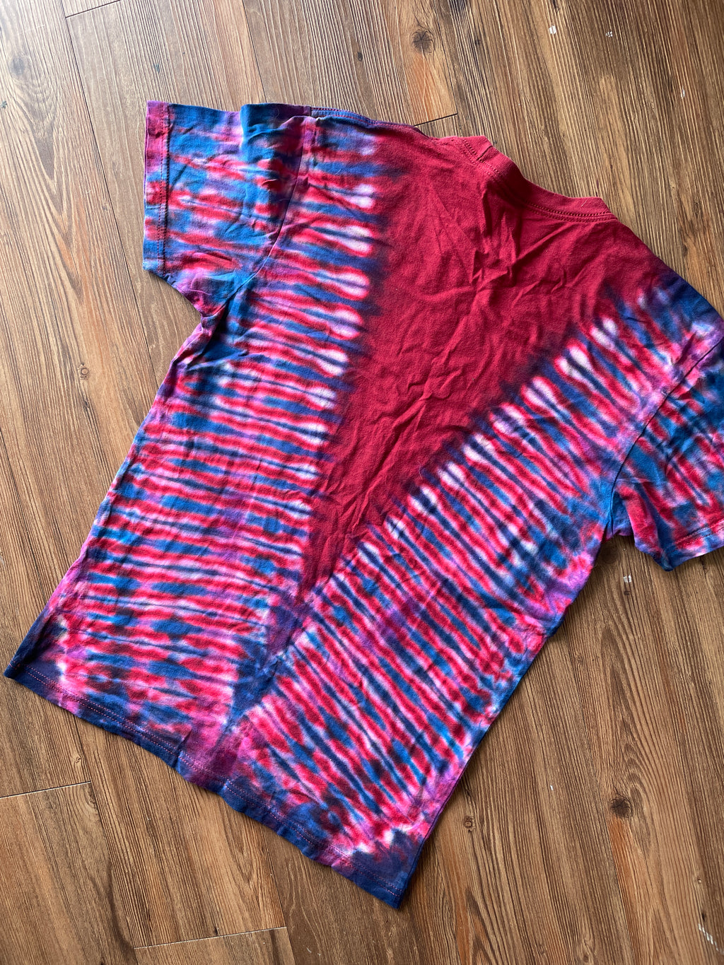 MEDIUM Men’s Active Climbing Gym Tie Dye T-Shirt | Athens Georgia Climbing Red and Black Reverse Tie Dye Short Sleeve