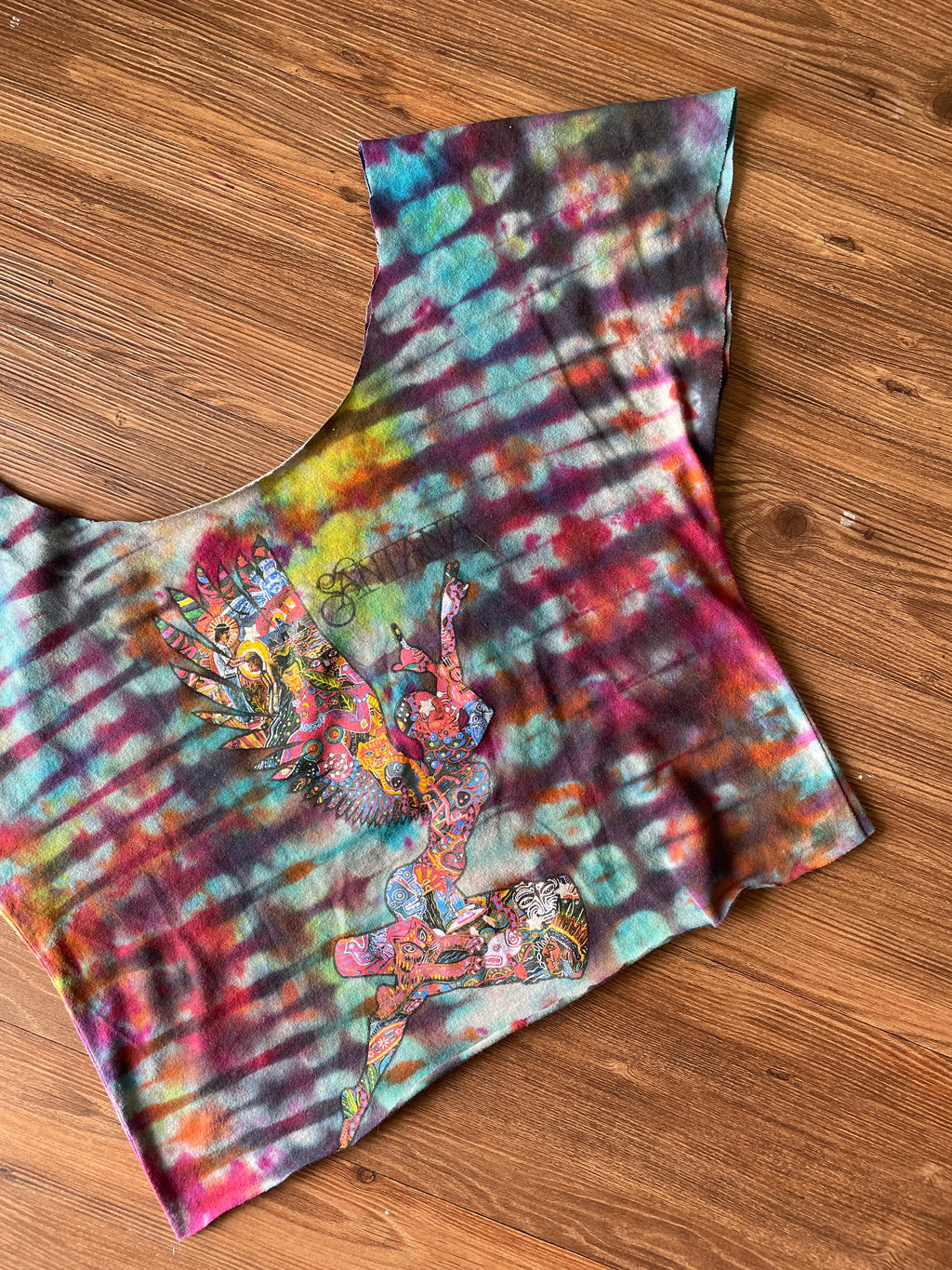 Small Women's Santana Tie Dye Crop Top | Star Wars Tie Dye Short Sleeve