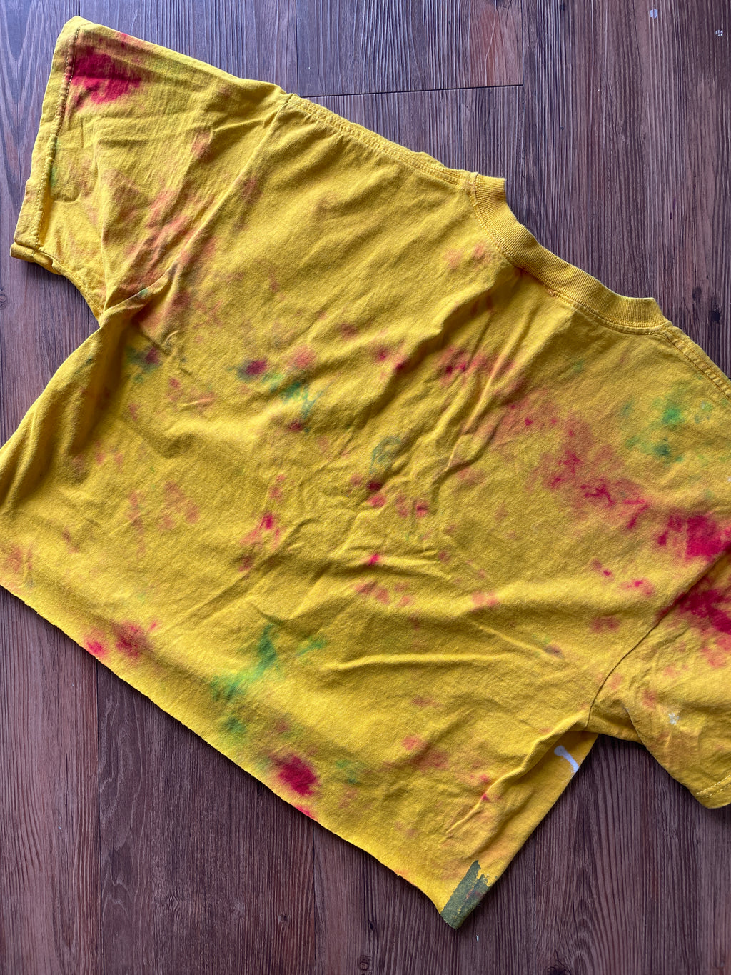 Large Men's Yellow Mandala Tie Dye Short Sleeve Crop Top