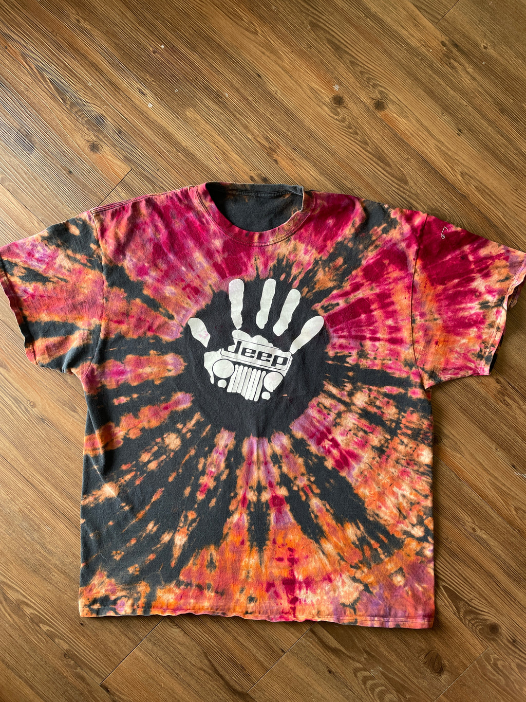 2XL Men’s Jeep Wave Tie Dye T-Shirt | Red and Orange Sunburst Reverse Tie Dye Short Sleeve