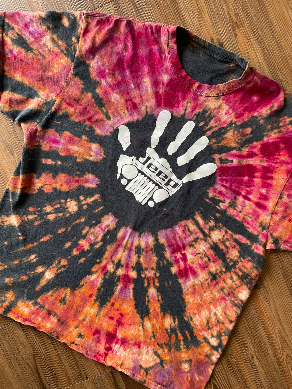 2XL Men’s Jeep Wave Tie Dye T-Shirt | Red and Orange Sunburst Reverse Tie Dye Short Sleeve