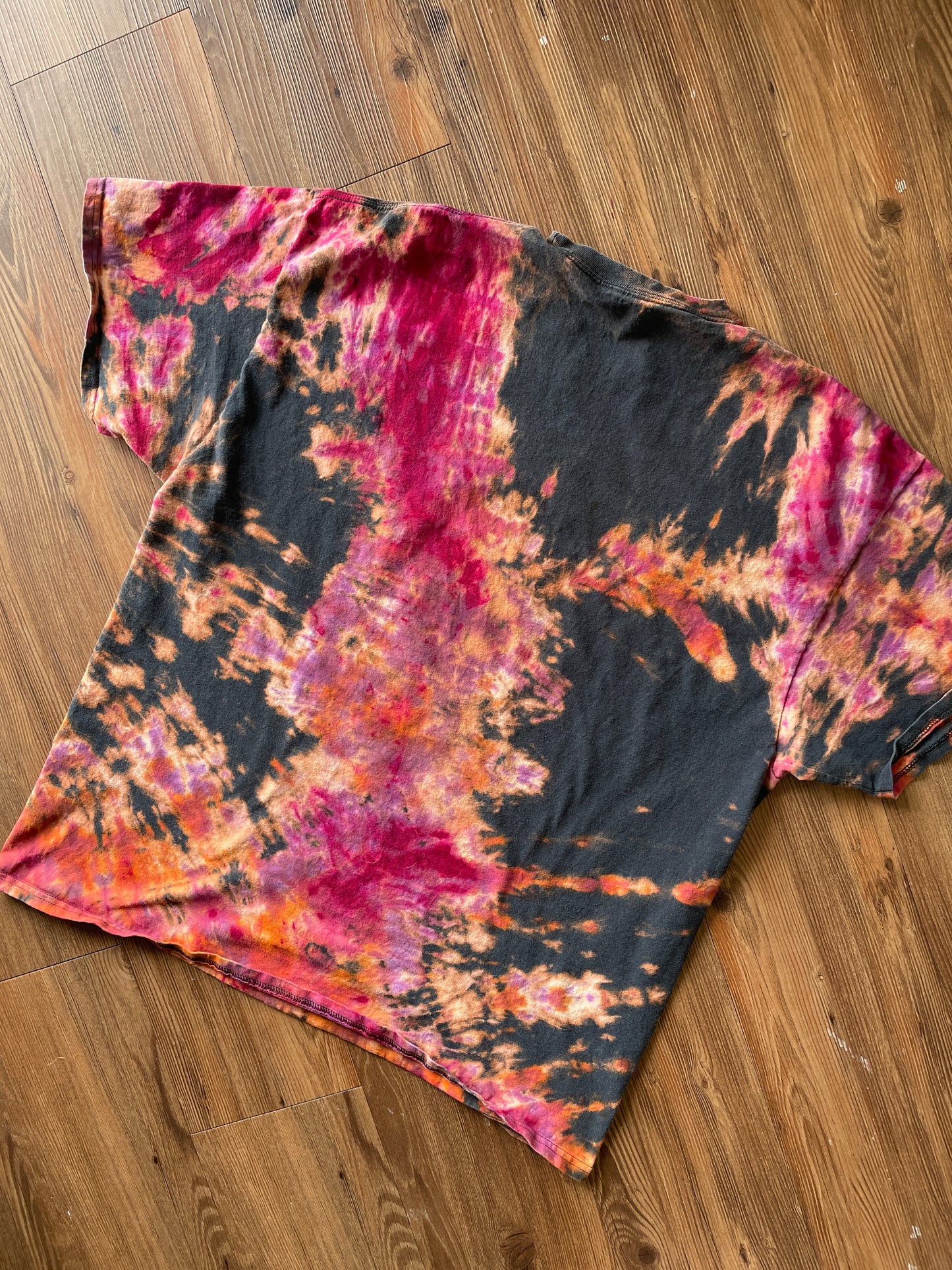 2XL Men’s Jeep Wave Tie Dye T-Shirt | Red and Orange Sunburst Reverse Tie Dye Short Sleeve