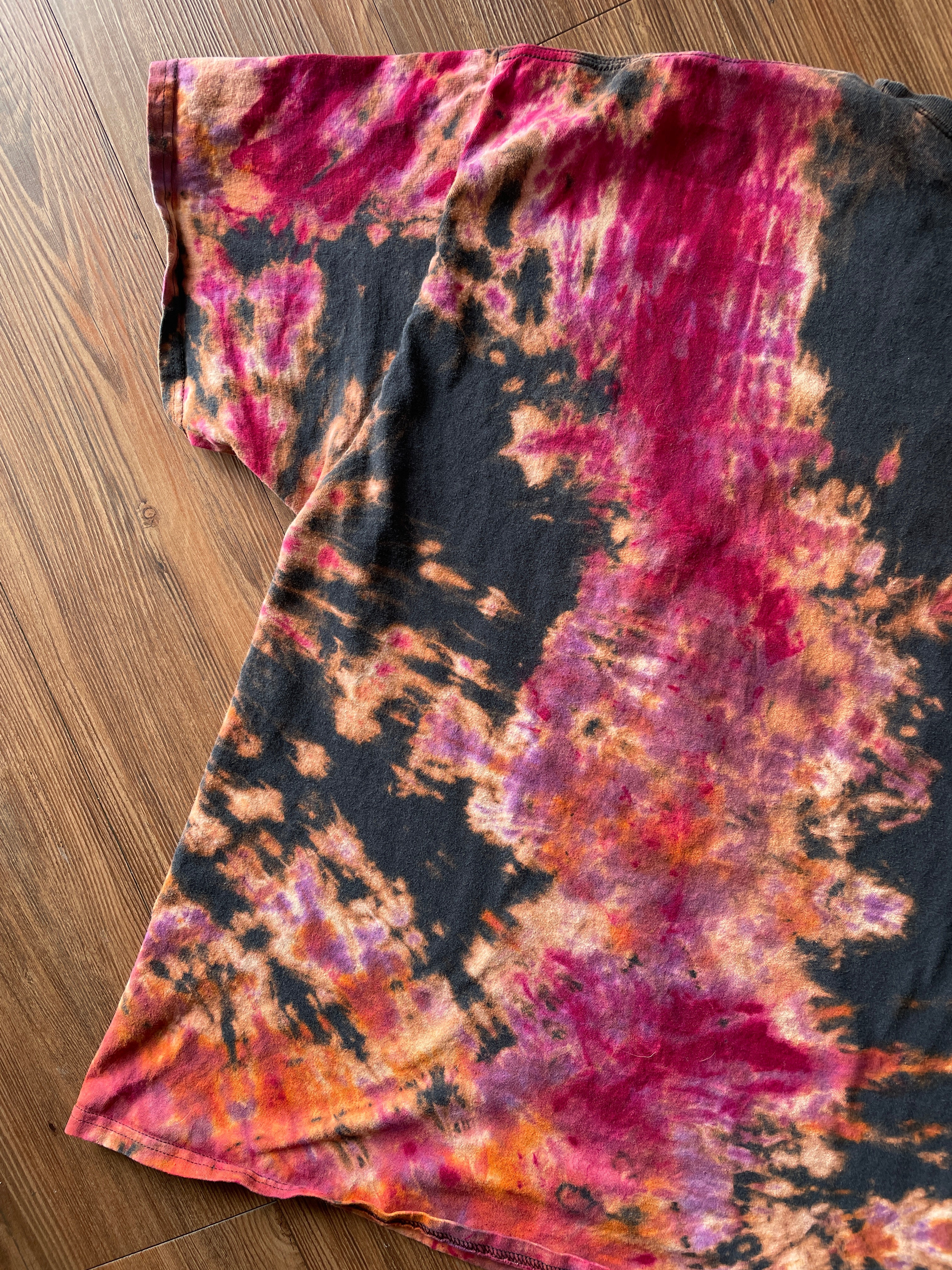 2XL Men’s Jeep Wave Tie Dye T-Shirt | Red and Orange Sunburst Reverse Tie Dye Short Sleeve