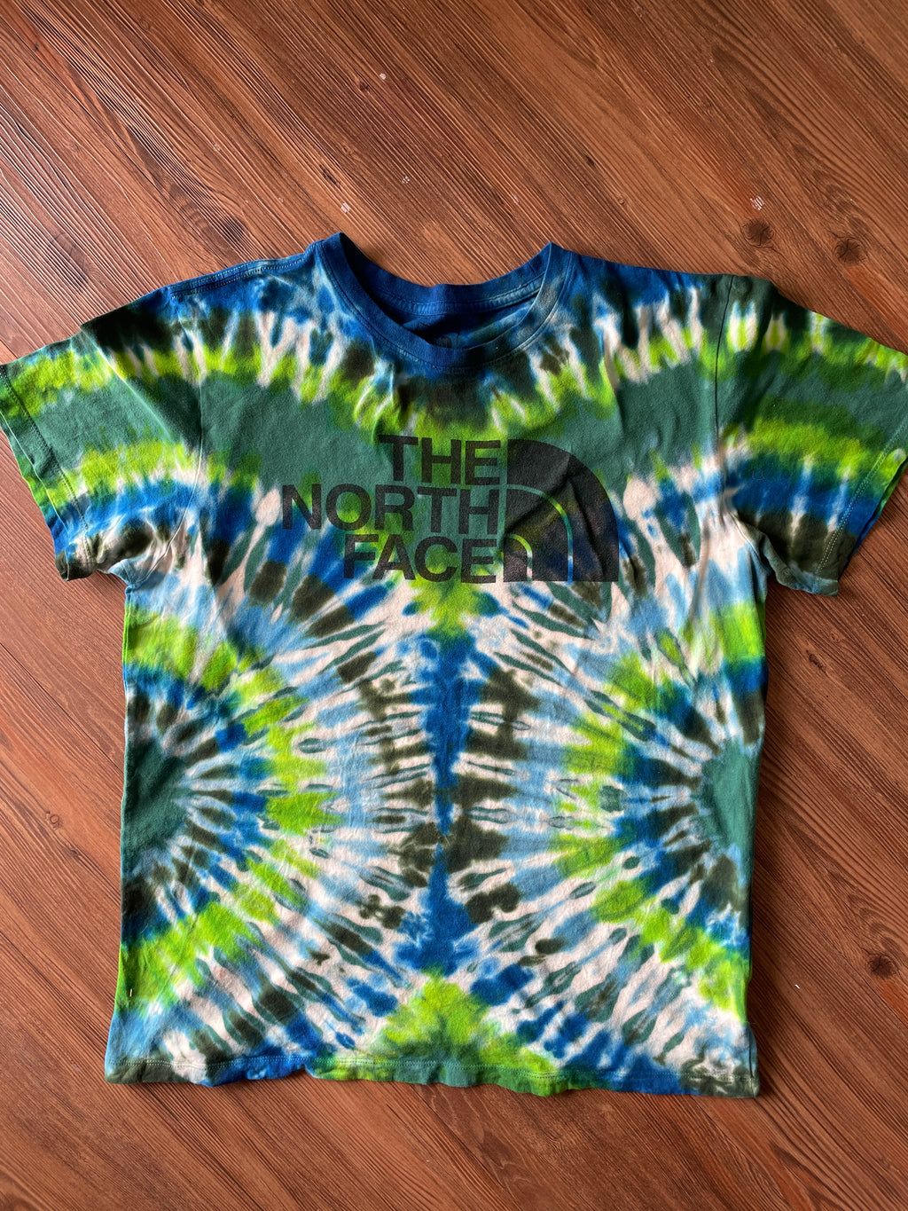 LARGE Men’s The North Face Half Dome Tie Dye T-Shirt | Green White and Blue TNF Reverse Tie Dye Short Sleeve