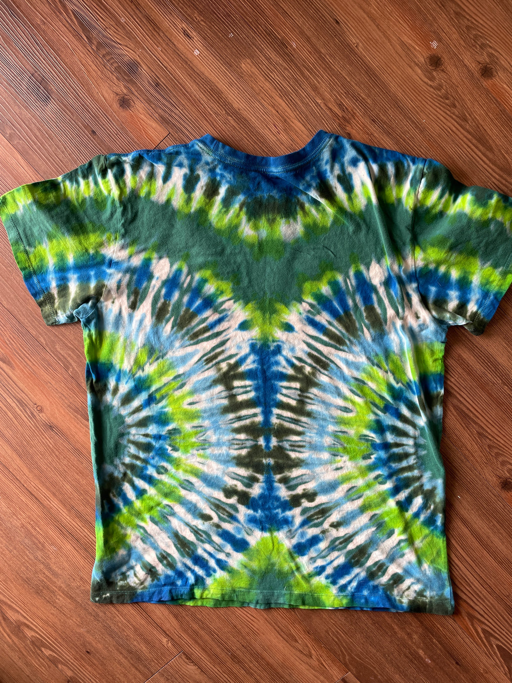 LARGE Men’s The North Face Half Dome Tie Dye T-Shirt | Green White and Blue TNF Reverse Tie Dye Short Sleeve