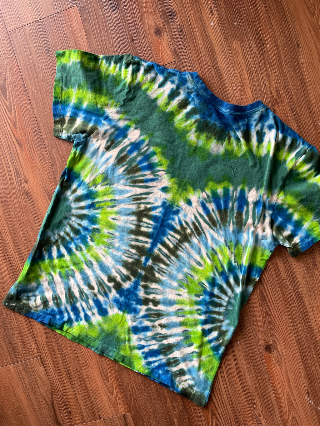 LARGE Men’s The North Face Half Dome Tie Dye T-Shirt | Green White and Blue TNF Reverse Tie Dye Short Sleeve