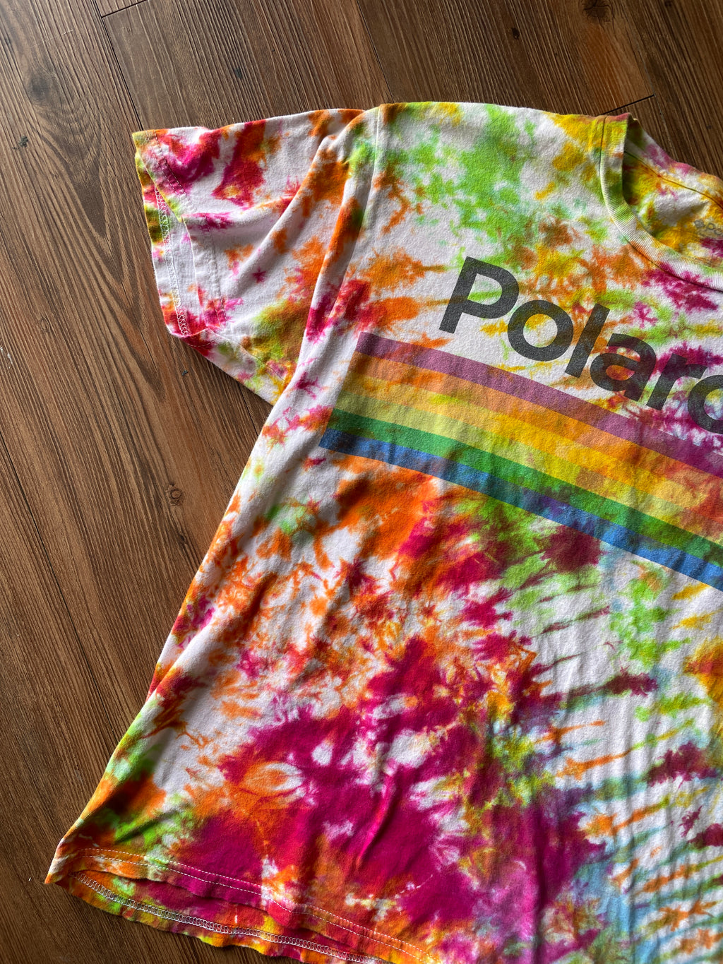 LARGE Men’s Polaroid Tie Dye T-Shirt | Rainbow Crumpled Tie Dye Short Sleeve