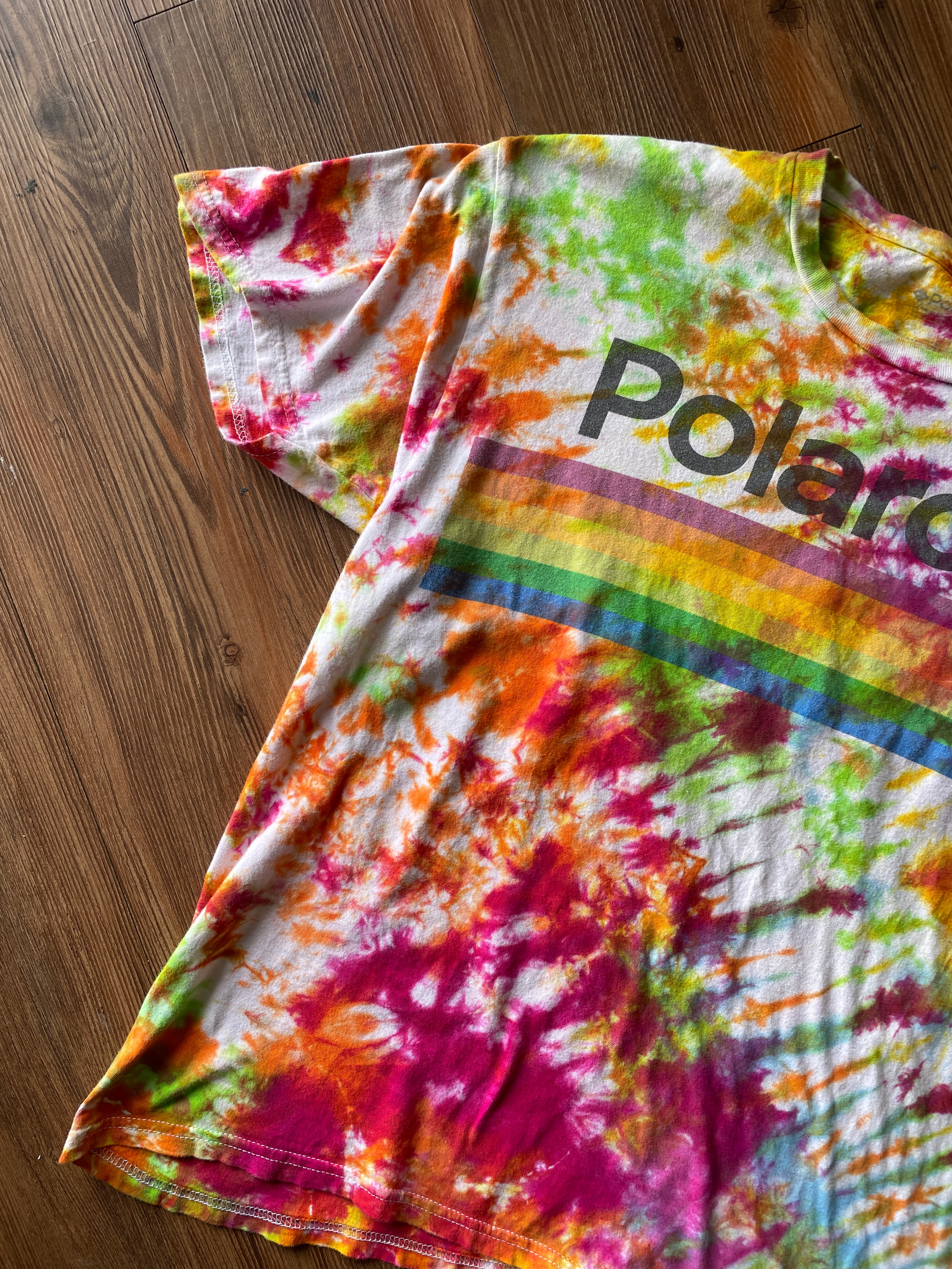 LARGE Men’s Polaroid Tie Dye T-Shirt | Rainbow Crumpled Tie Dye Short Sleeve