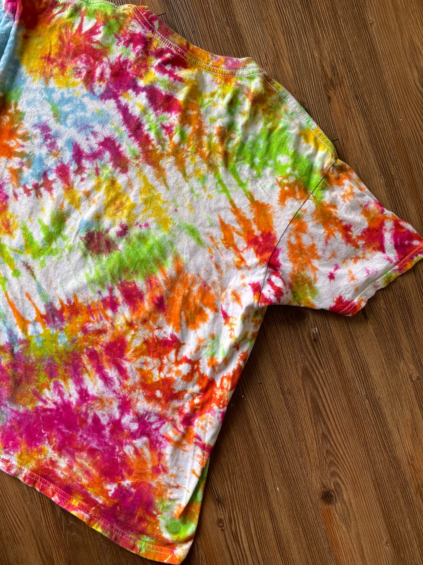 LARGE Men’s Polaroid Tie Dye T-Shirt | Rainbow Crumpled Tie Dye Short Sleeve