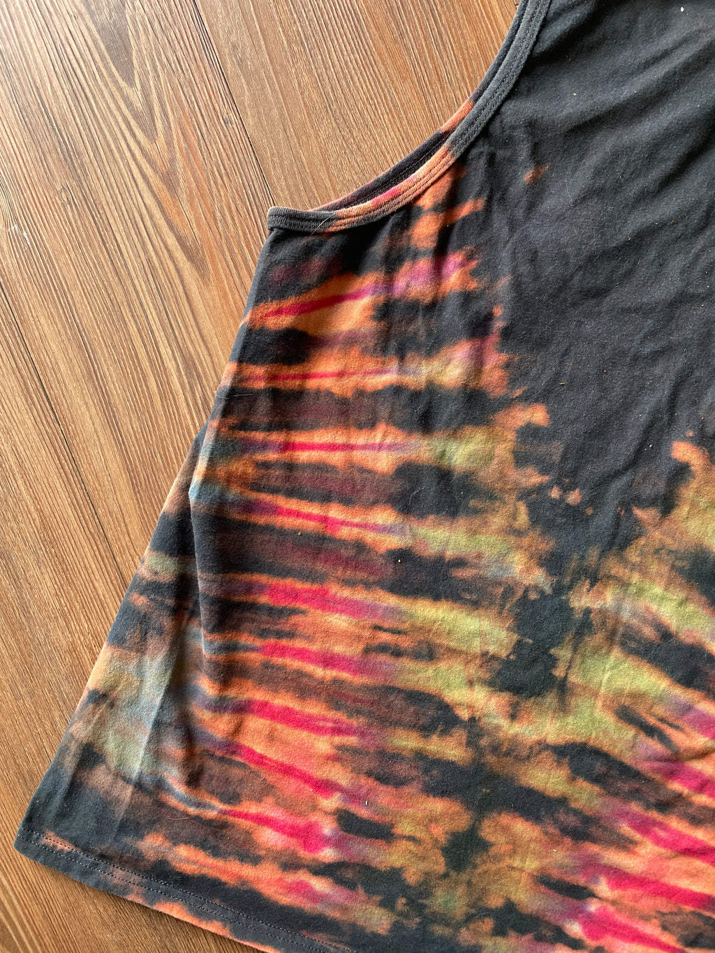 Large Men’s Climbing Tie Dye Tank Top | Rock Climber Outdoors Tie Dye Sleeveless Shirt