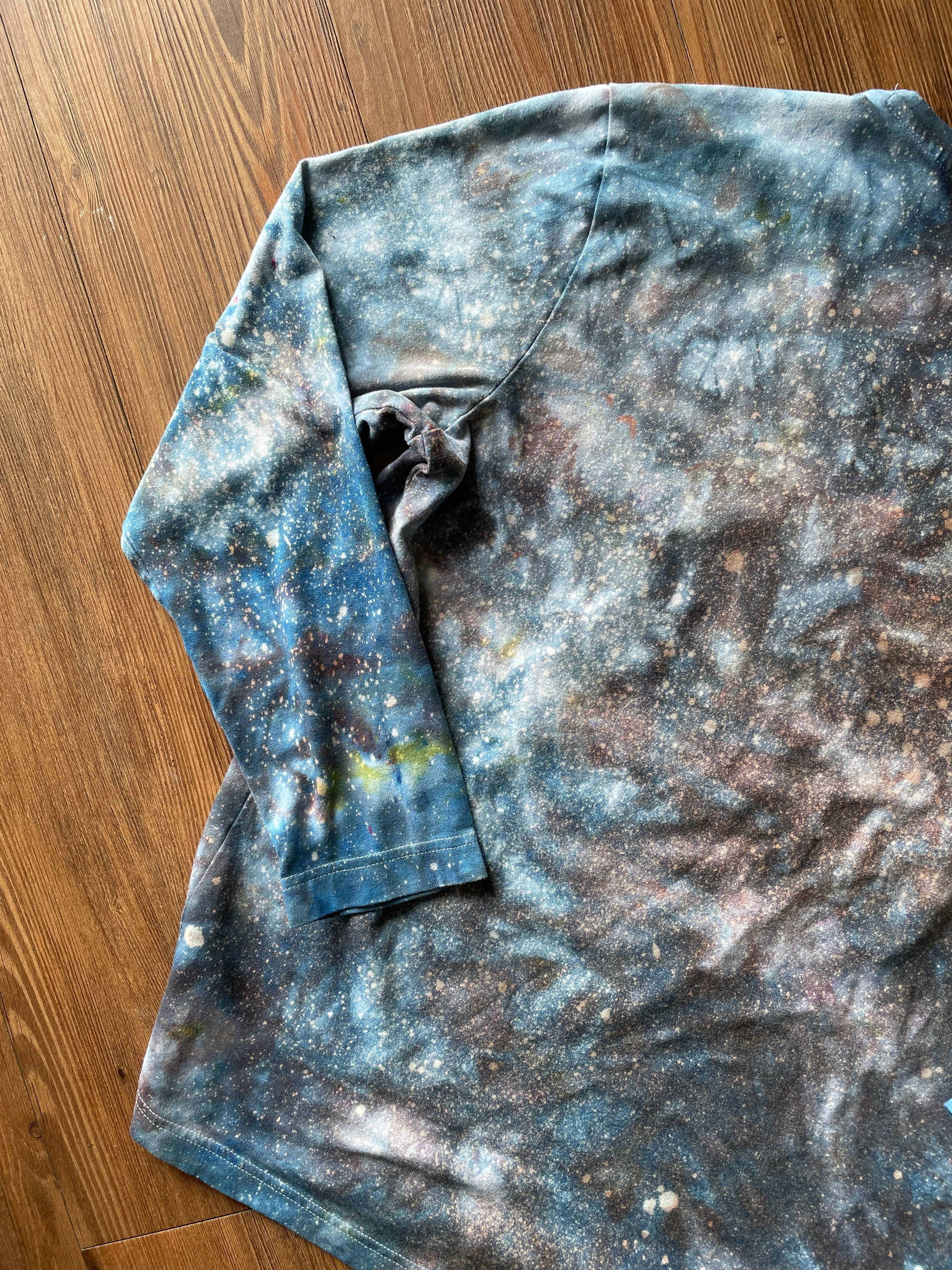 Large Men’s Blue Galaxy Dye Tie Dye Long Sleeve T-Shirt | Black and Blue Tie Dye Long Sleeve