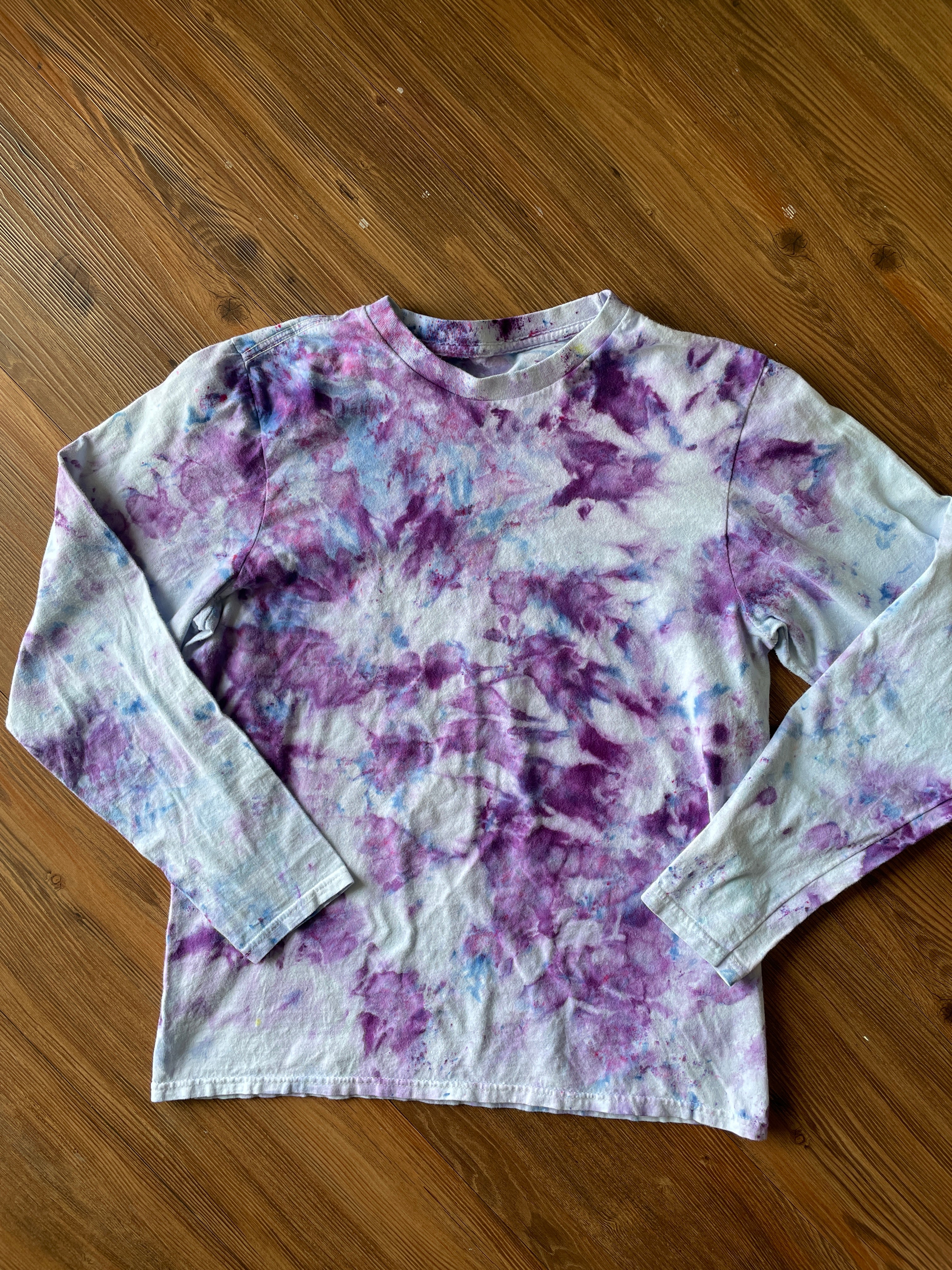 Small Men’s Shades of Purple Ice Dye Long Sleeve T-Shirt | Purple Galaxy Tie Dye Long Sleeve
