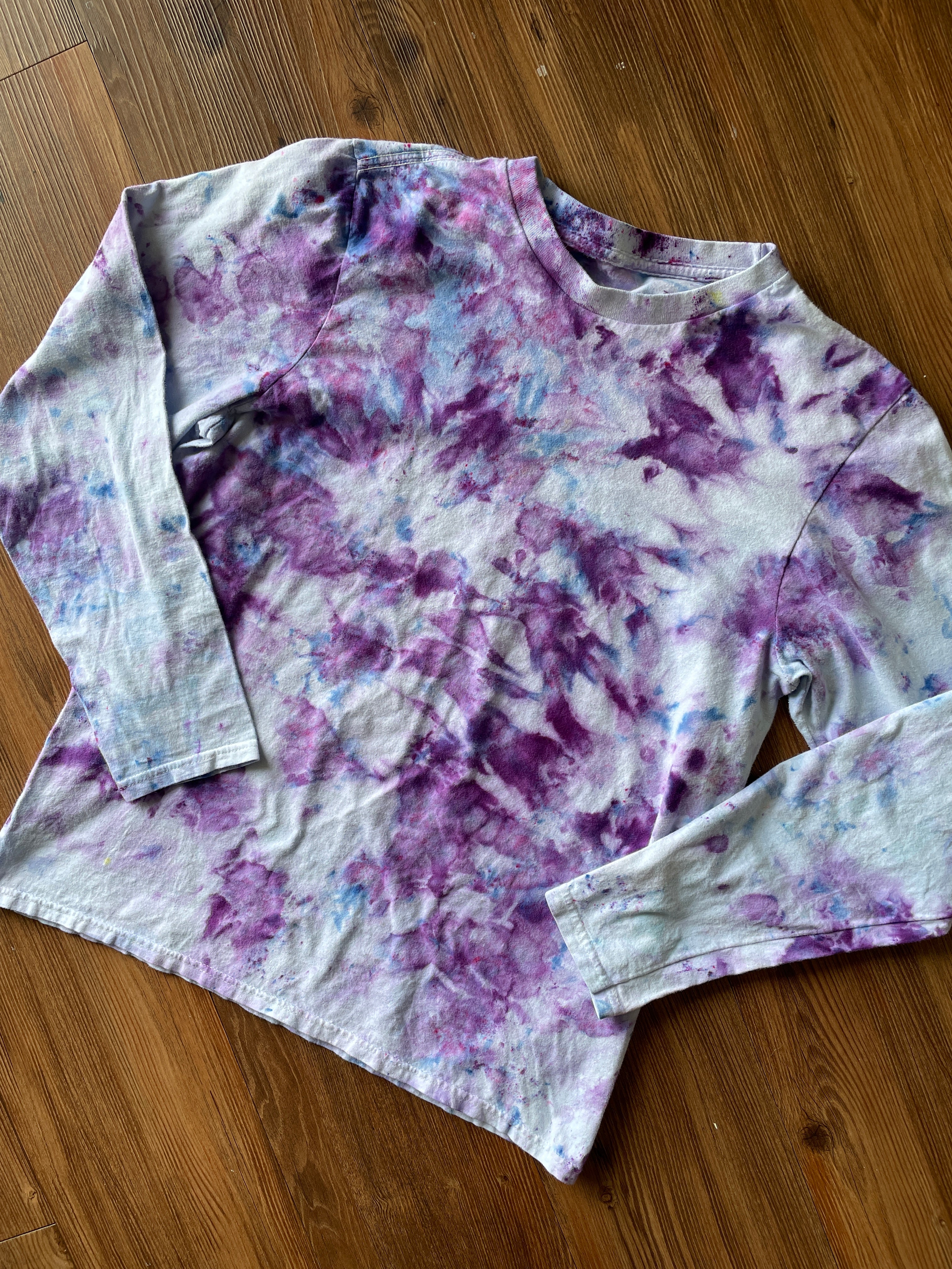 Small Men’s Shades of Purple Ice Dye Long Sleeve T-Shirt | Purple Galaxy Tie Dye Long Sleeve