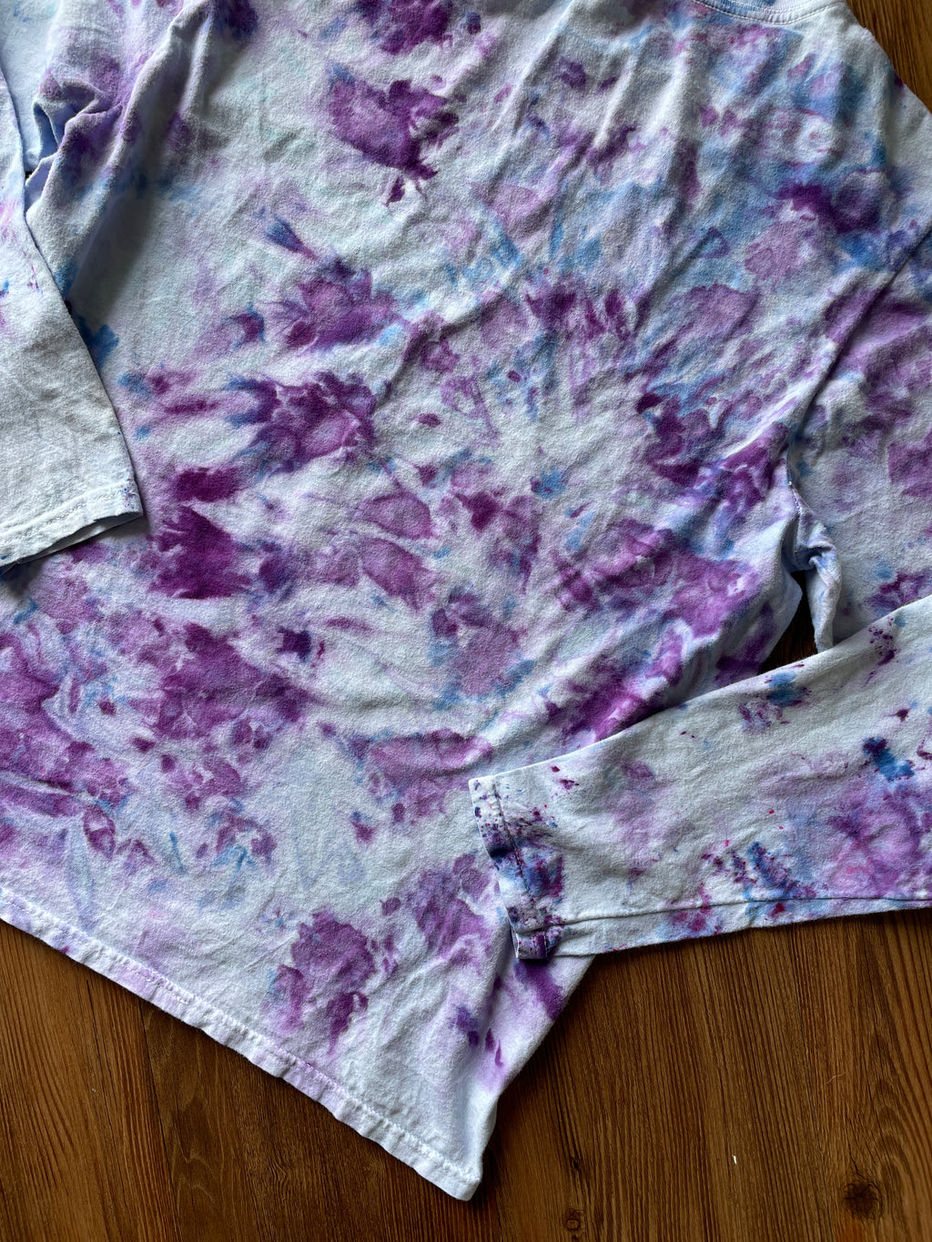 Small Men’s Shades of Purple Ice Dye Long Sleeve T-Shirt | Purple Galaxy Tie Dye Long Sleeve