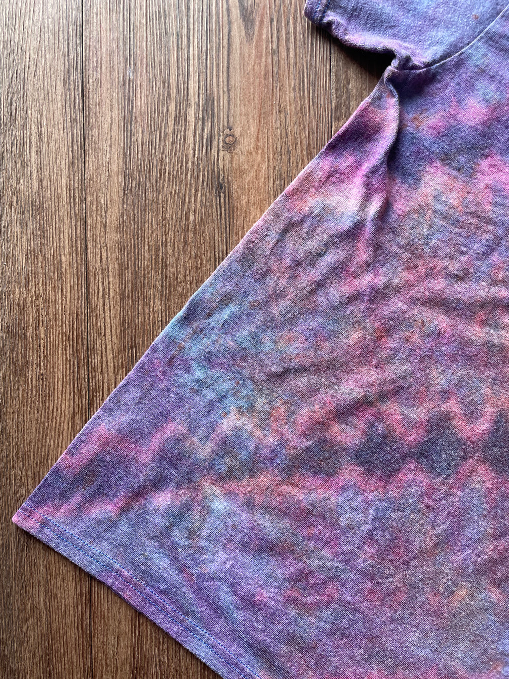 Small Men’s Chill Out Handmade Tie Dye T-Shirt | Blue, Purple, and Black Pleated Tie Dye Short Sleeve