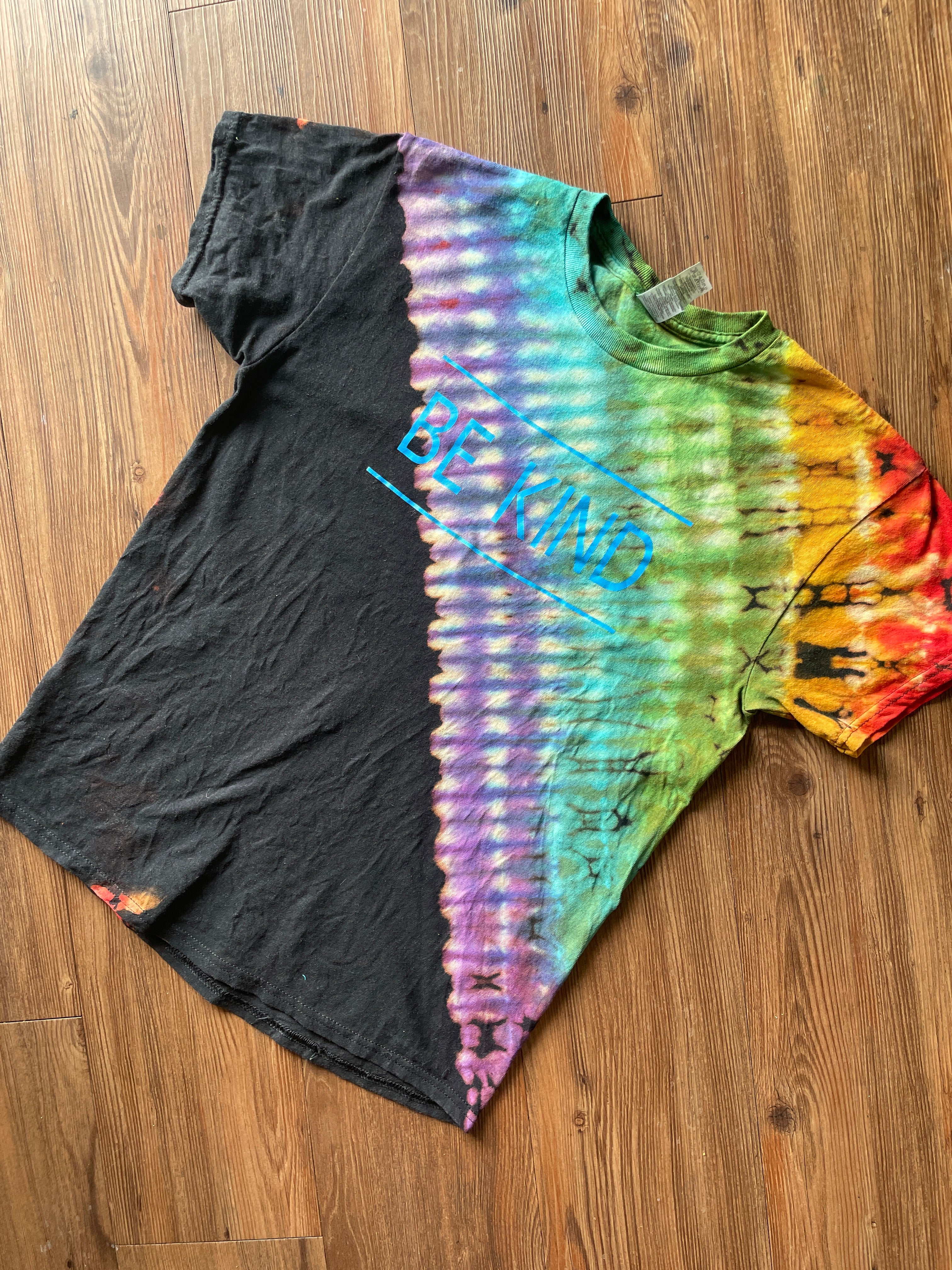 Medium Men’s Be Kind Handmade Tie Dye T-Shirt | Black and Rainbow Pleated Tie Dye Short Sleeve