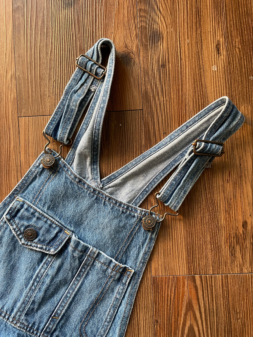 Women’s Small American Eagle Denim Tomgirl Overall Shorts
