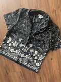 Medium Women's Vintage Joan Leslie Black and White Floral Print Short Sleeve Top