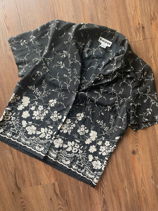 Medium Women's Vintage Joan Leslie Black and White Floral Print Short Sleeve Top