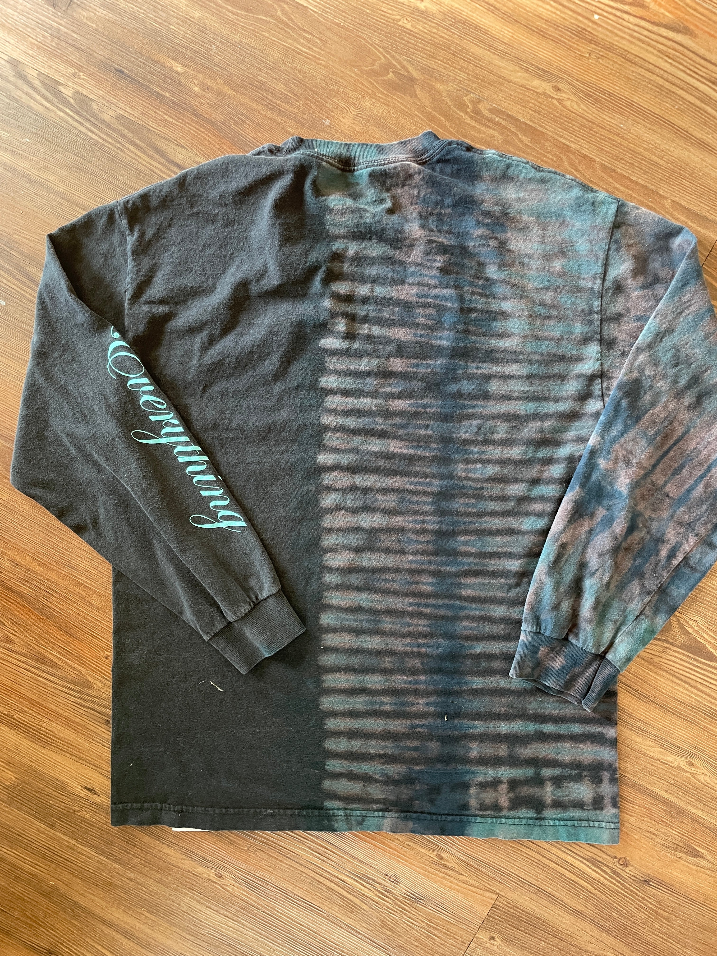 Large Men’s Utah Diamond Supply Co. Handmade Tie Dye T-Shirt | Black and Blue Pleated Tie Dye Long Sleeve