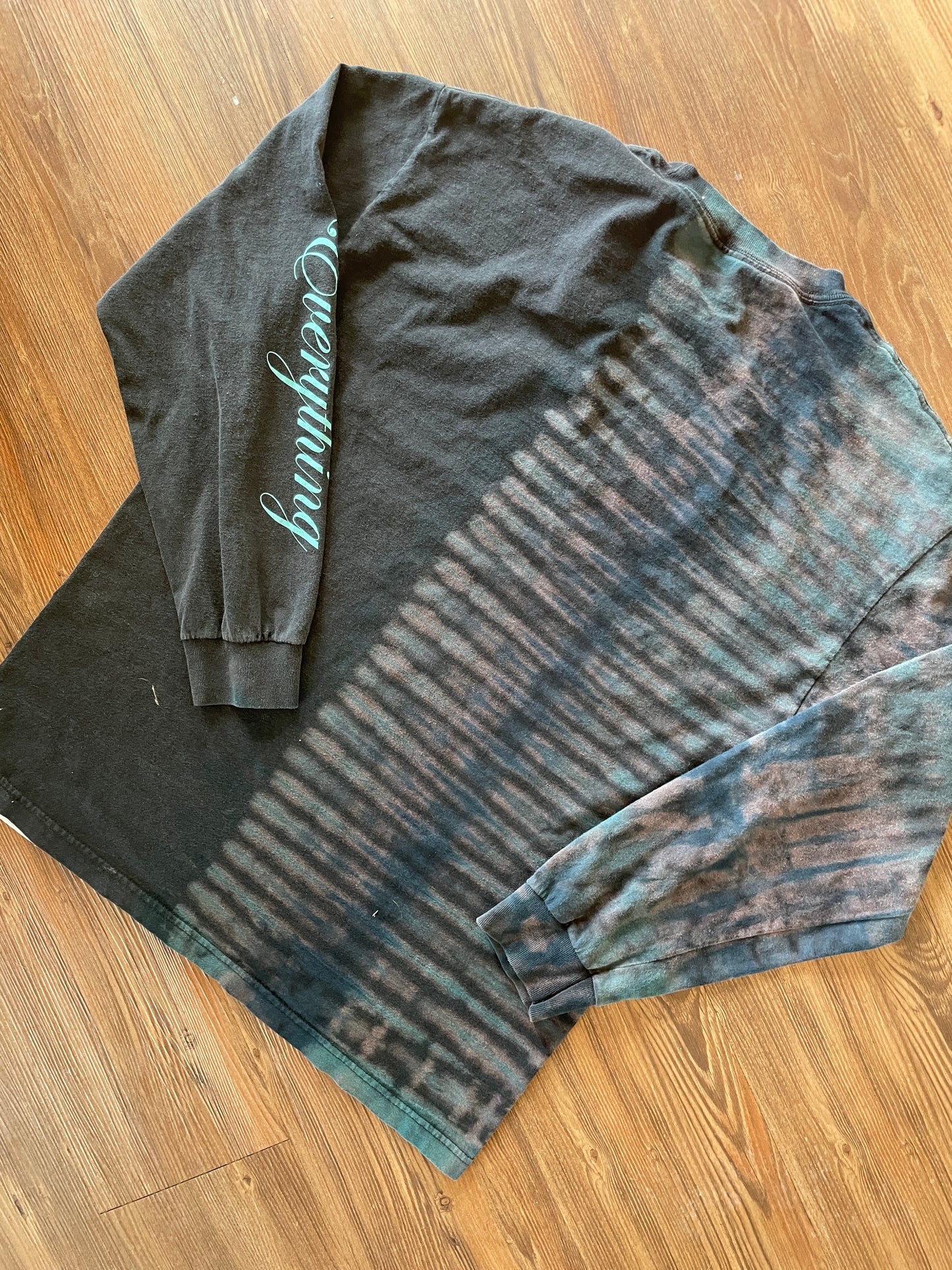 Large Men’s Utah Diamond Supply Co. Handmade Tie Dye T-Shirt | Black and Blue Pleated Tie Dye Long Sleeve