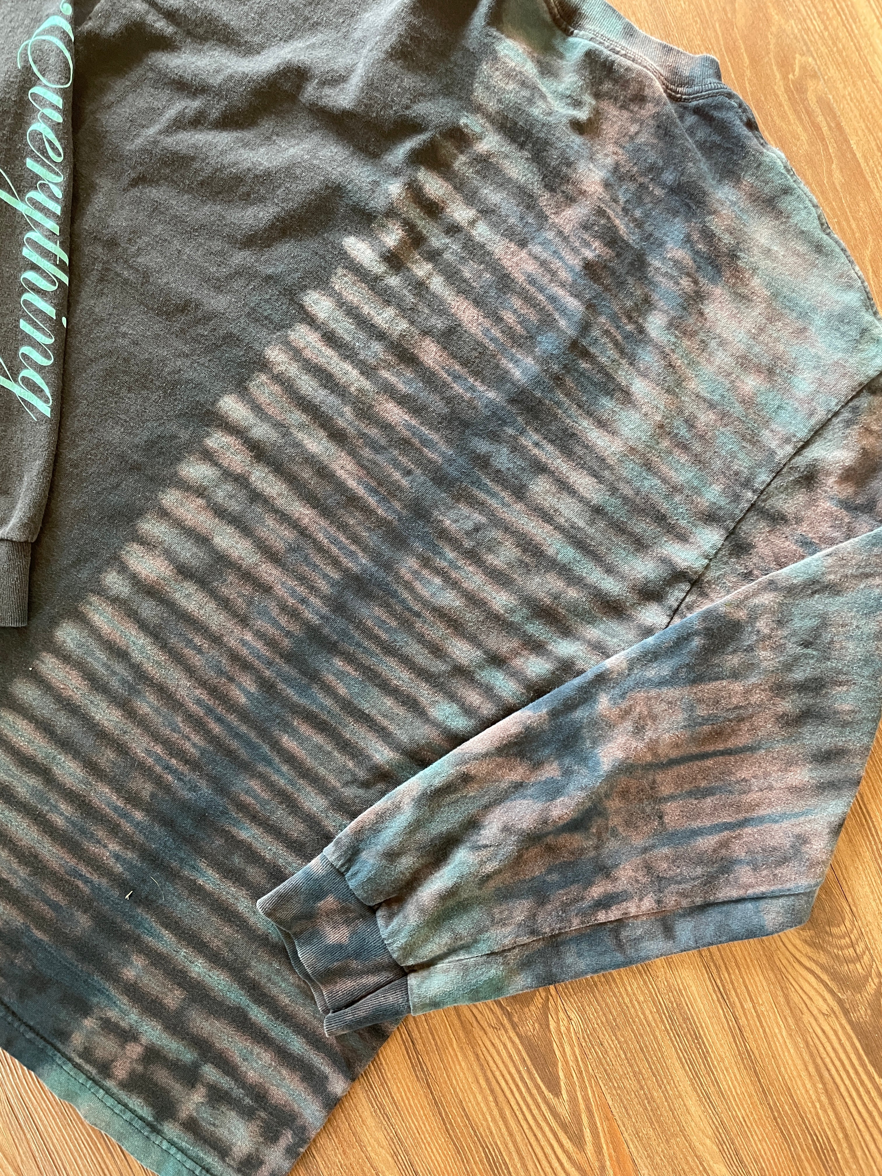 Large Men’s Utah Diamond Supply Co. Handmade Tie Dye T-Shirt | Black and Blue Pleated Tie Dye Long Sleeve