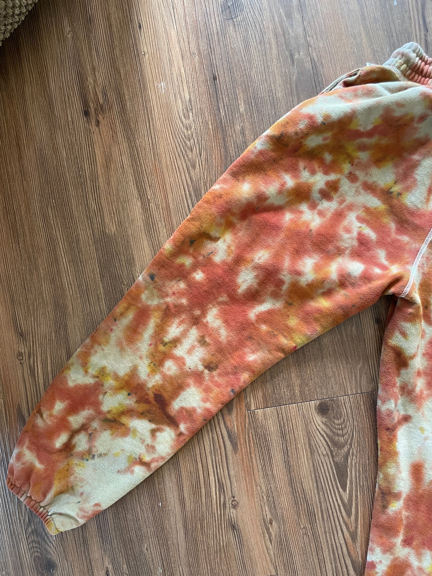 Medium Women’s Free Assembly Earth Tones Handmade Tie Dye Sweatpants | Green, Yellow, and Orange Crumpled Tie Dye Fleece Pants
